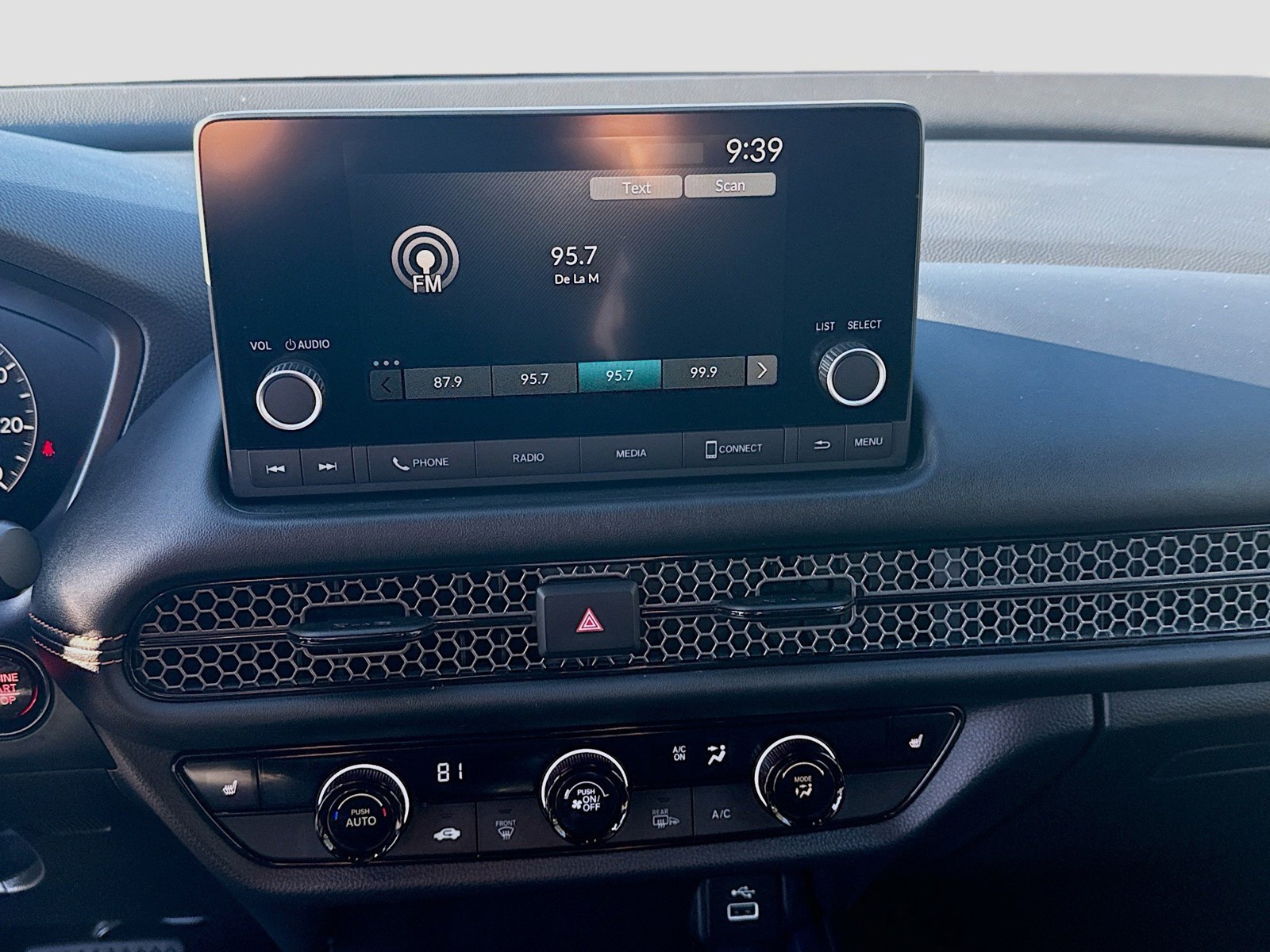 2023 Honda HR-V Sport - Photo 12