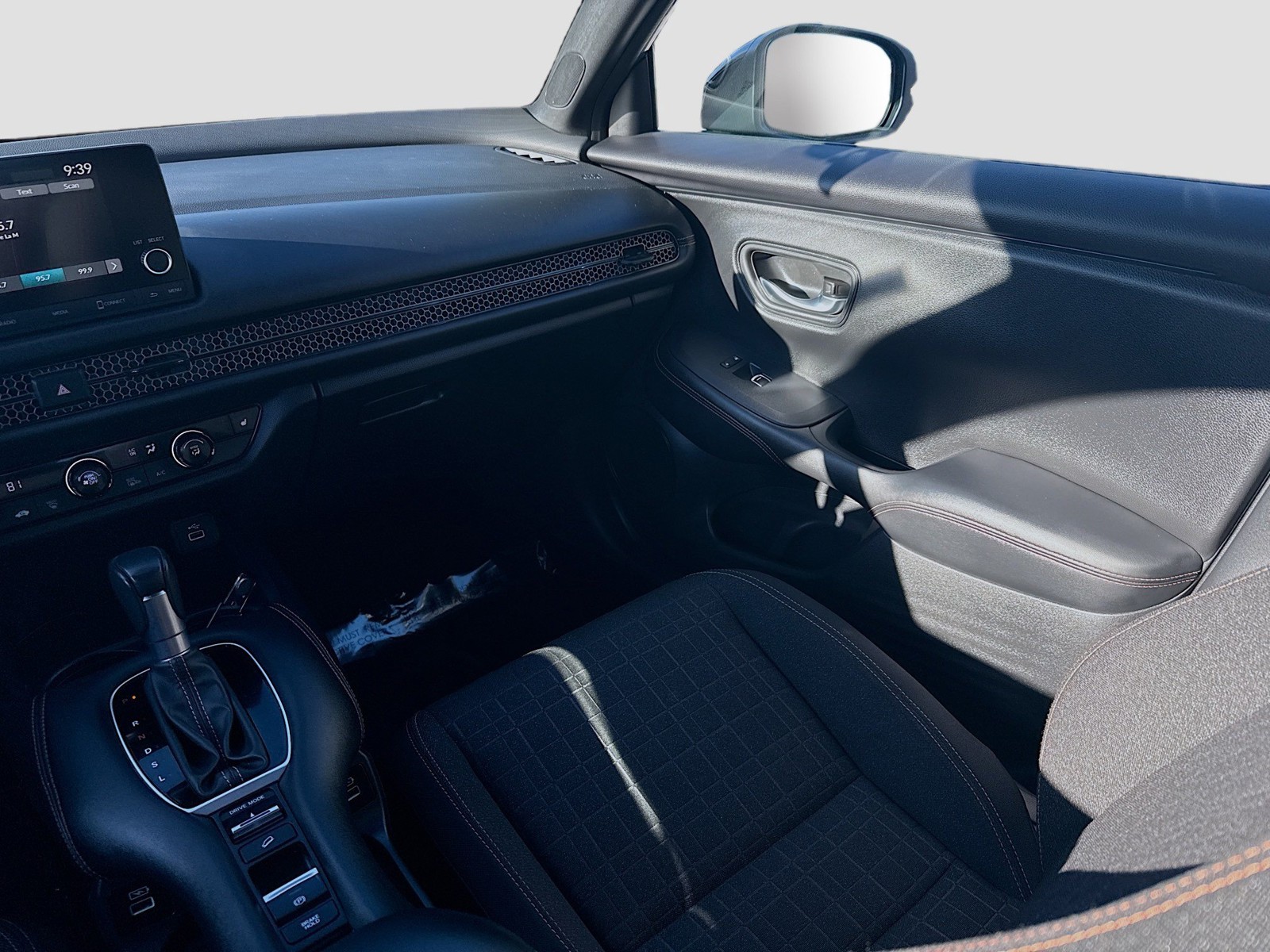 2023 Honda HR-V Sport - Photo 21