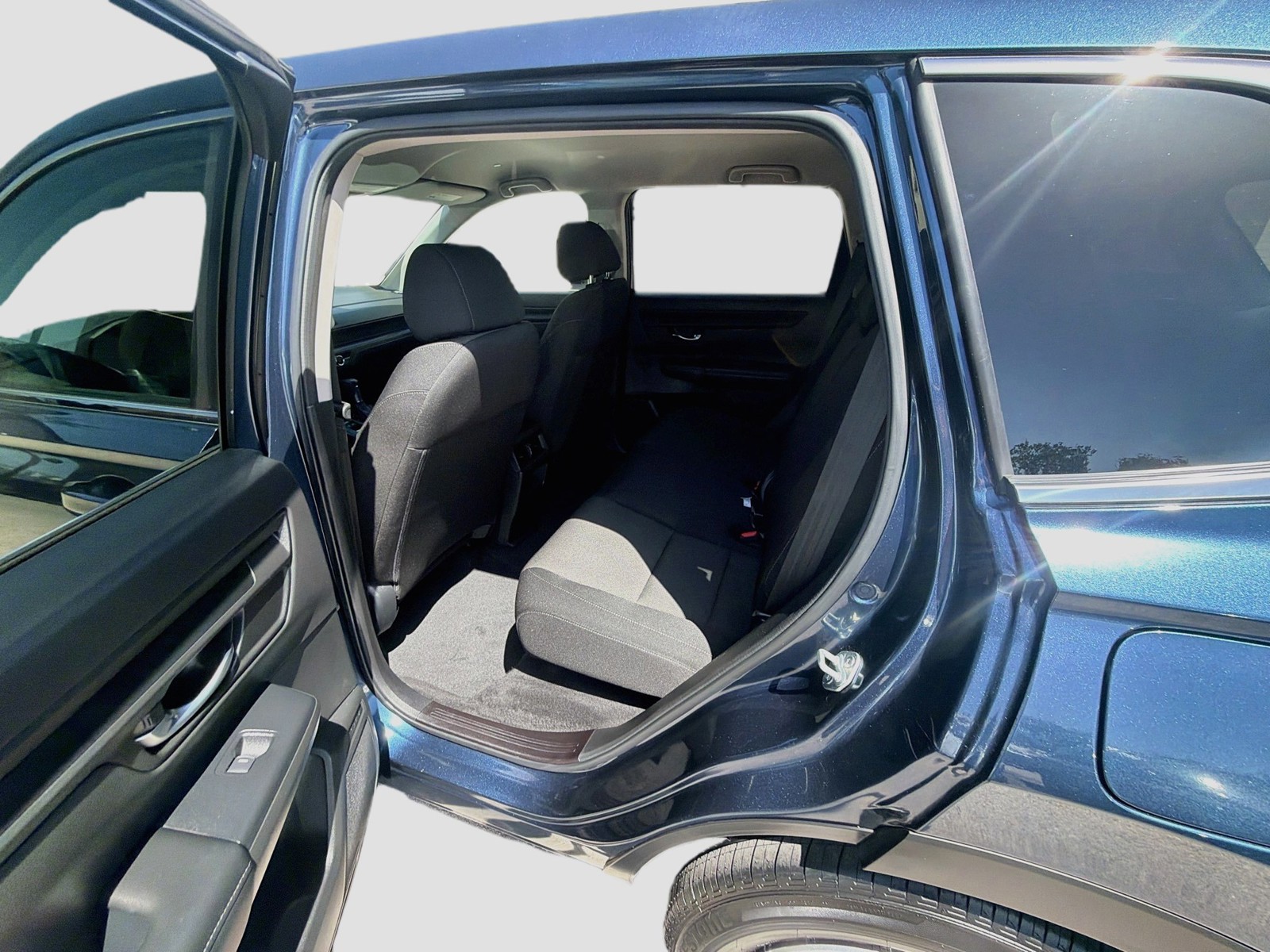 2025 Honda CR-V LX - Photo 23