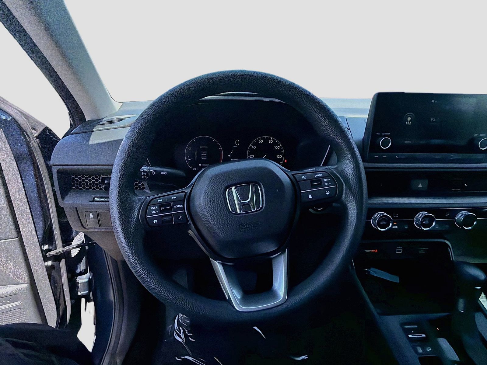 2025 Honda CR-V LX - Photo 10