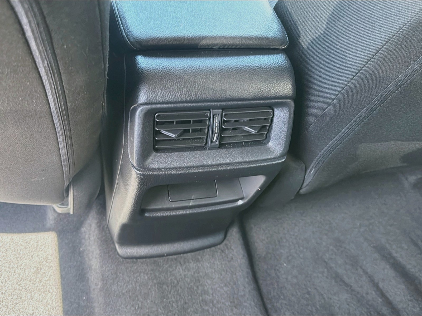 2025 Honda CR-V LX - Photo 22