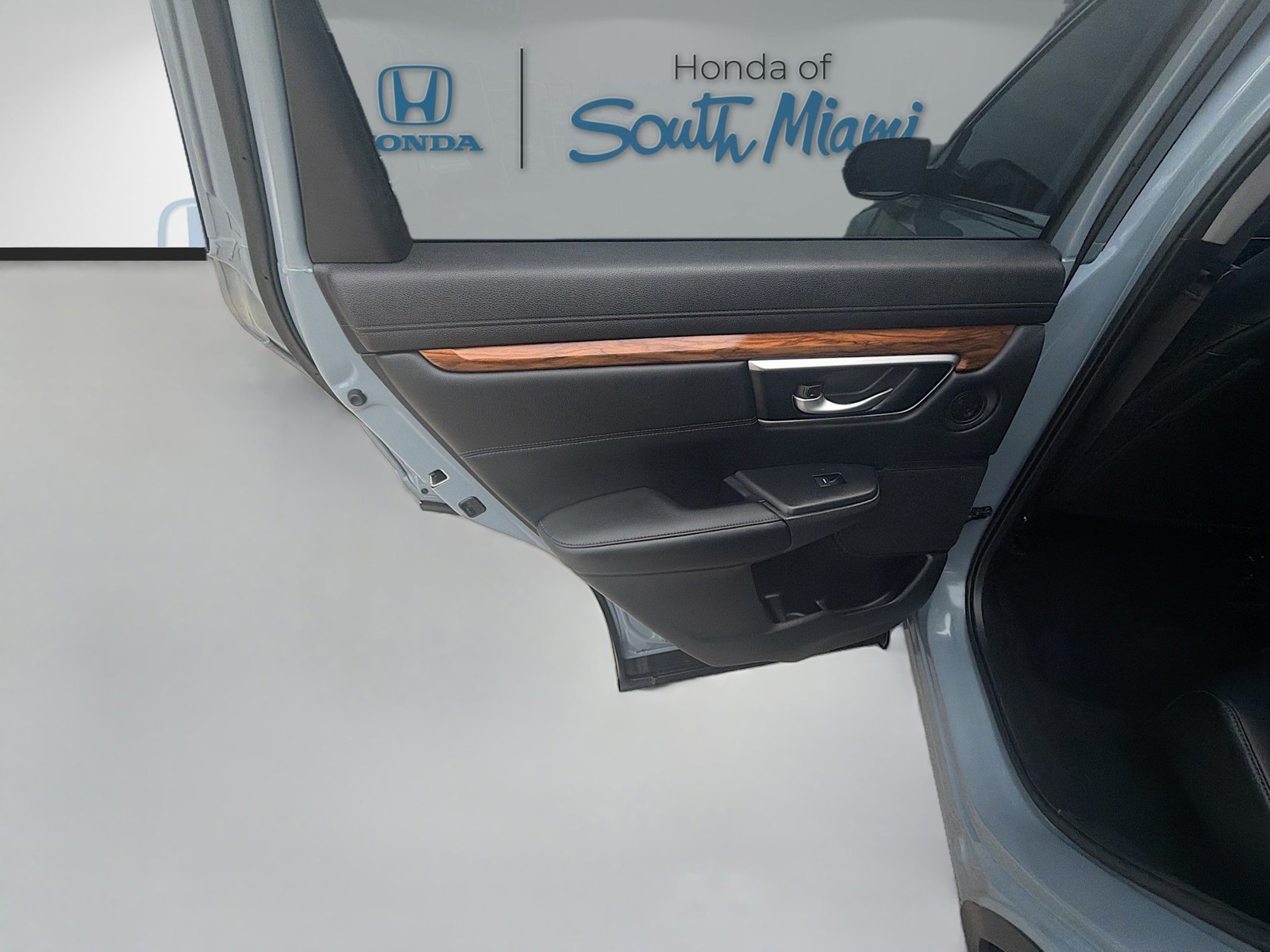 Certified Used 2022 Modern Steel Metallic Honda EX-L image 25