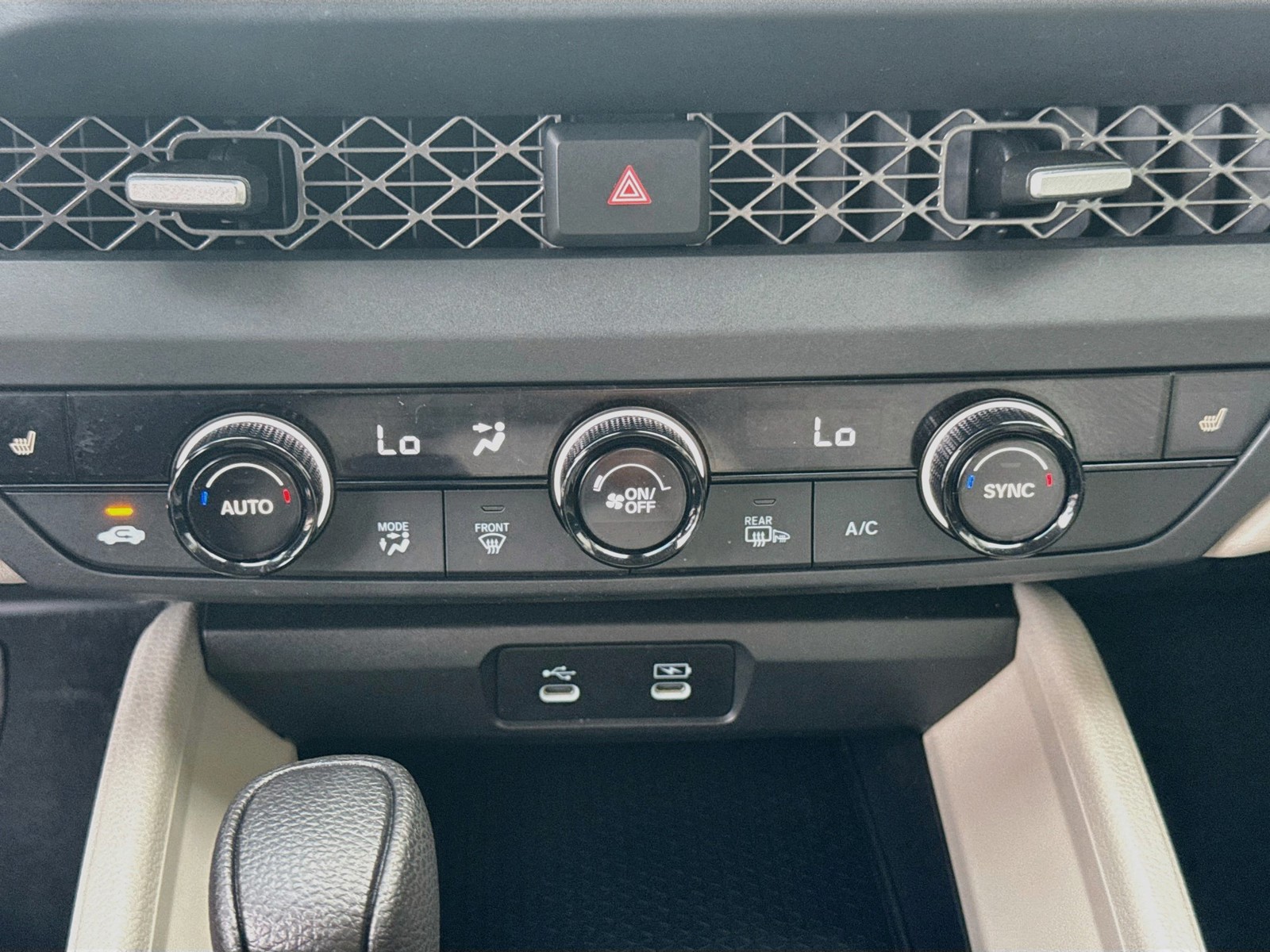 2025 Honda Accord SE - Photo 14