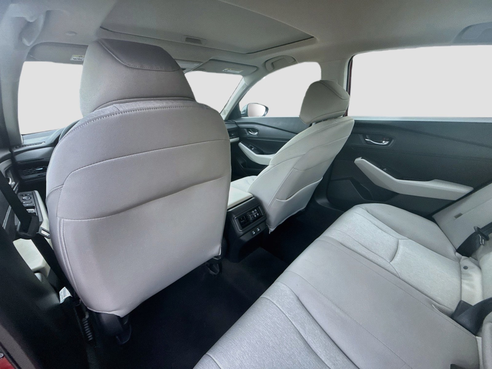 2025 Honda Accord SE - Photo 24