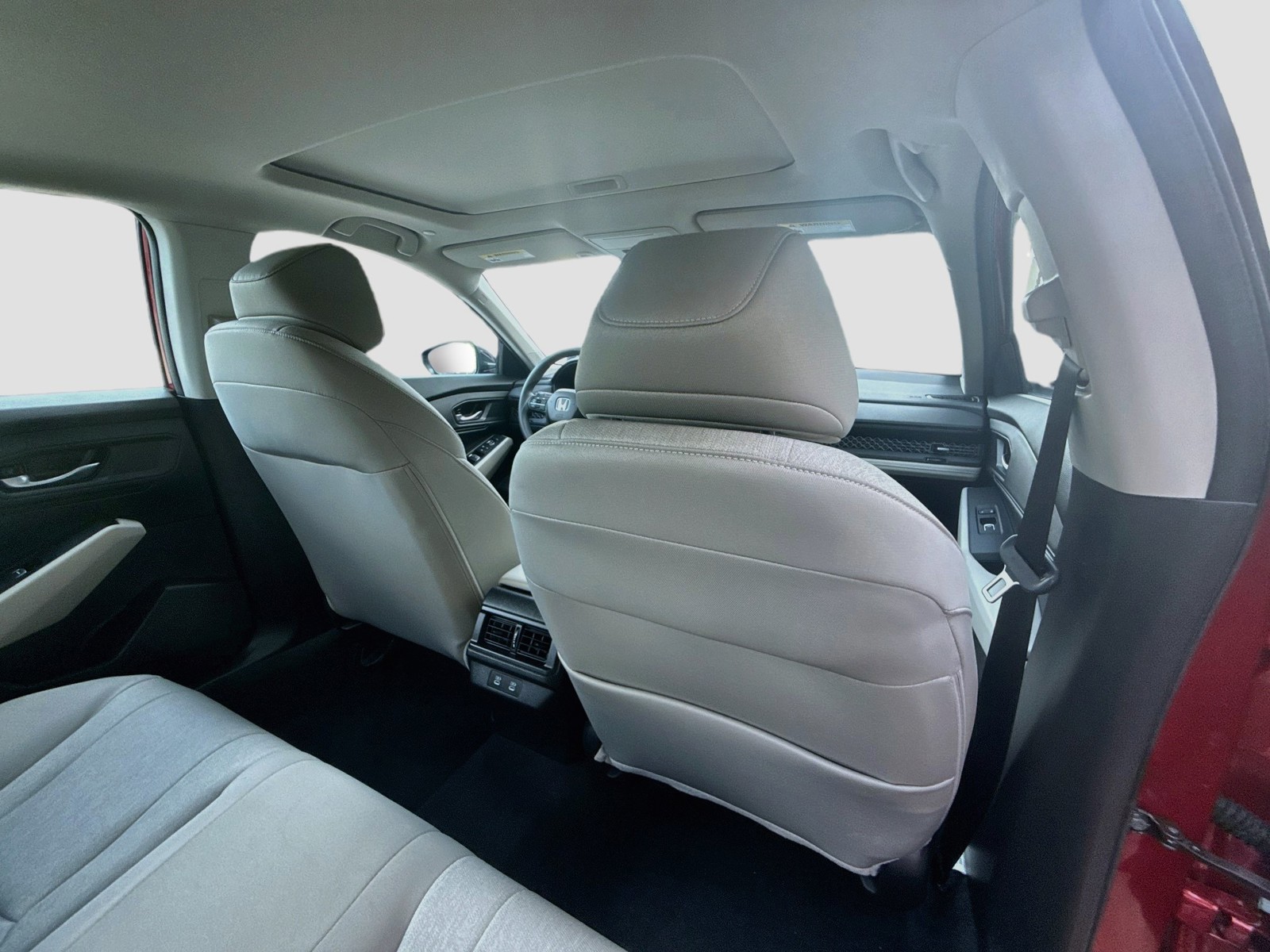 2025 Honda Accord SE - Photo 29