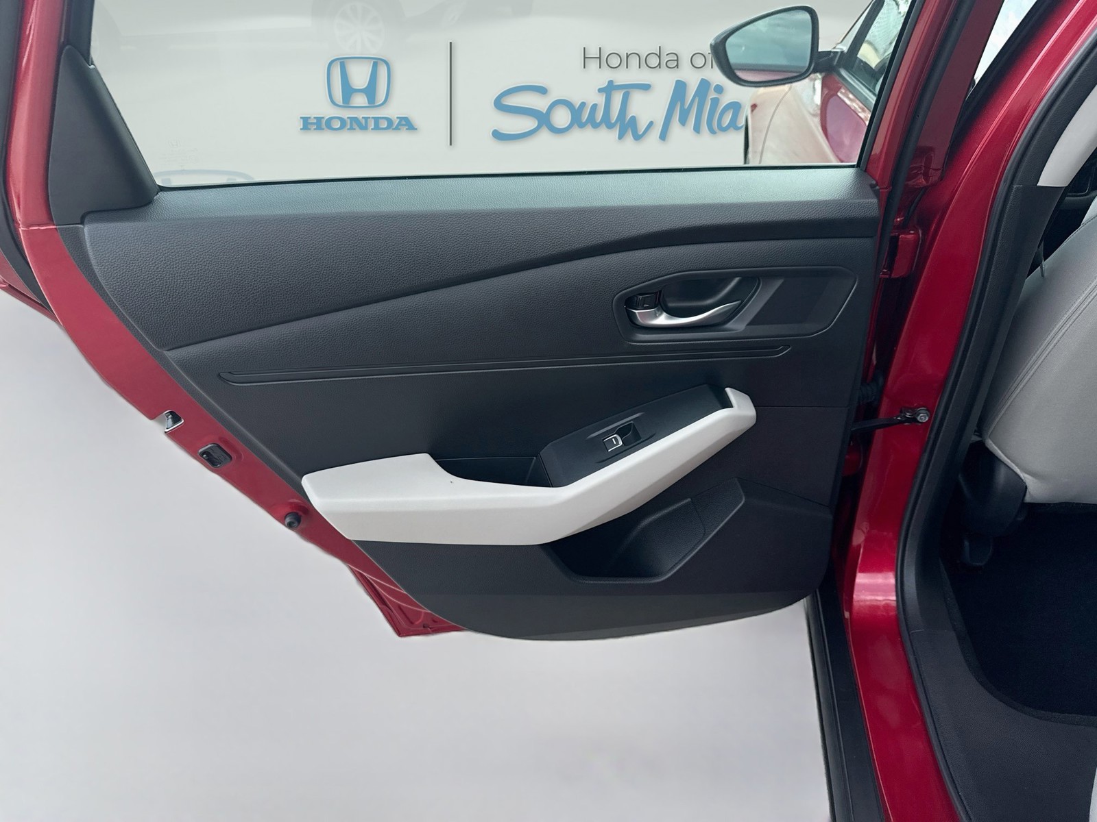 2025 Honda Accord SE - Photo 25