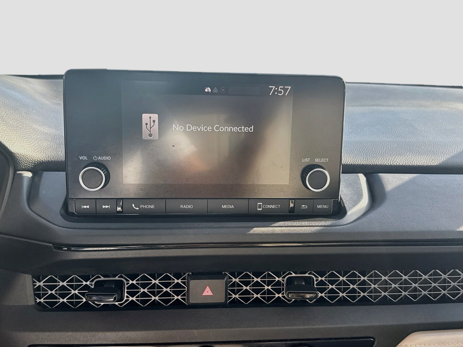 2024 Honda Accord LX - Photo 12