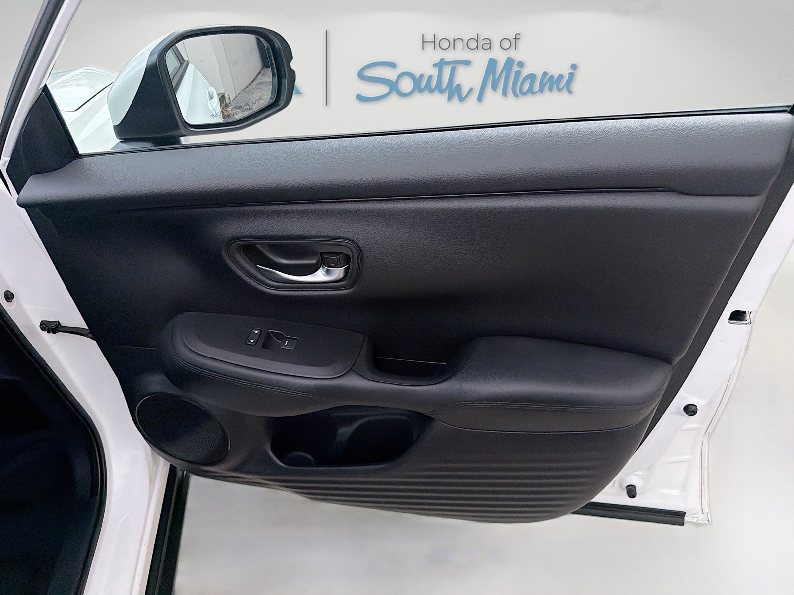 Used 2023 Platinum White Pearl Honda LX image 32