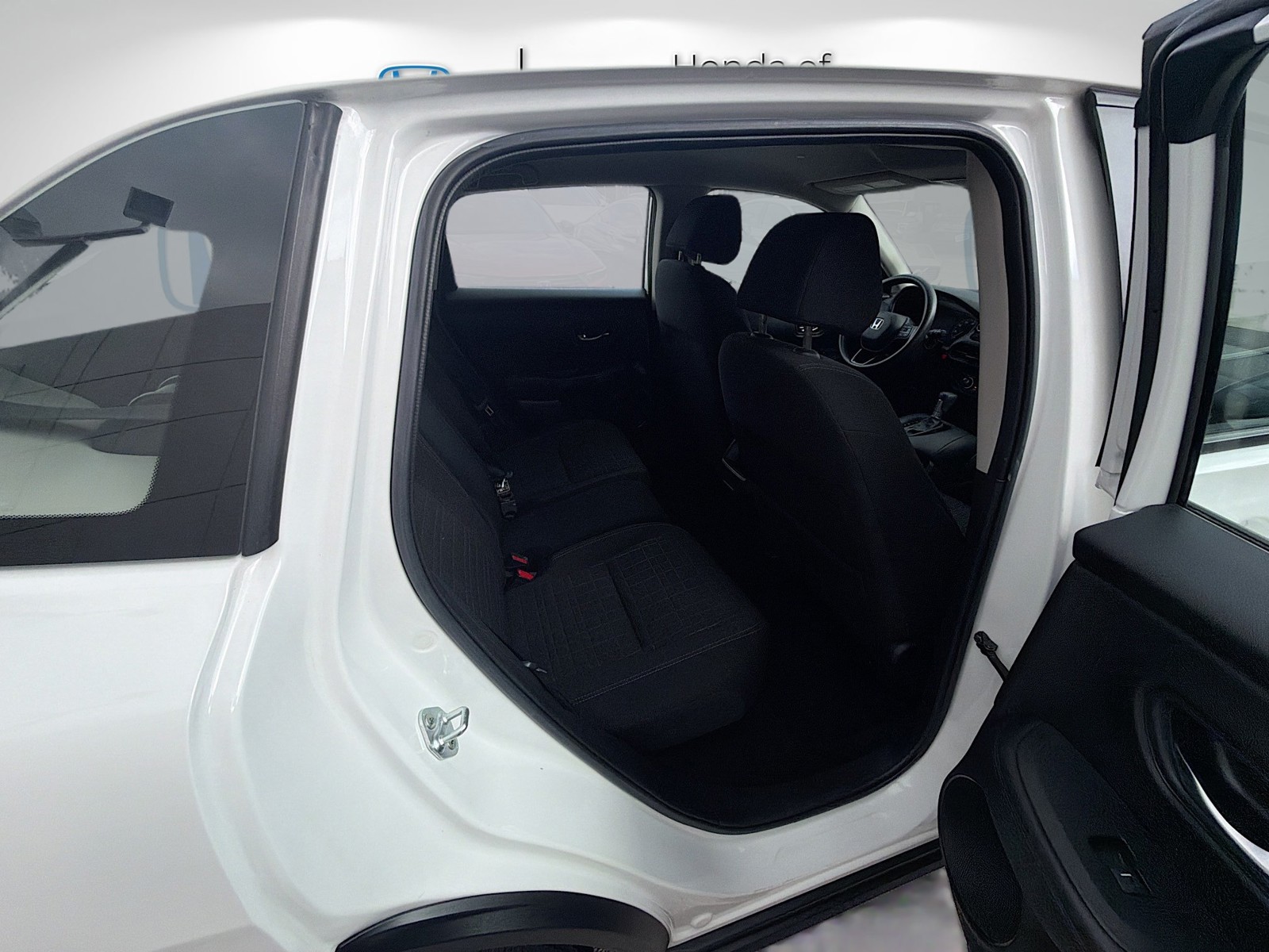 Used 2023 Platinum White Pearl Honda LX image 27
