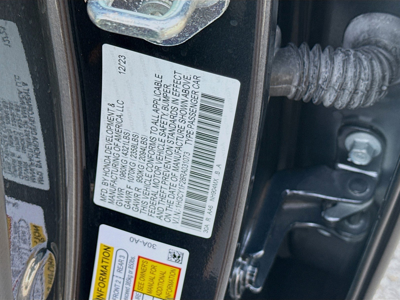 Certified Used 2024 Crystal Black Pearl Honda LX image 36