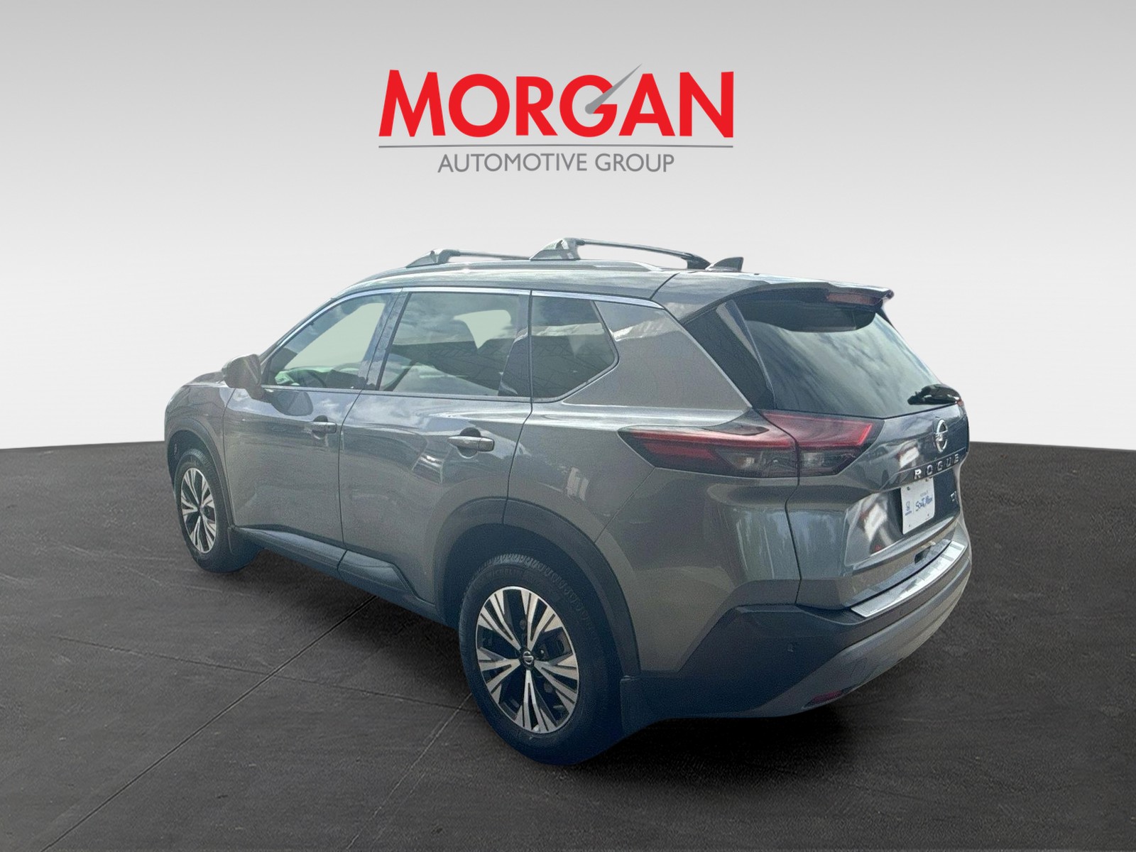 Used 2021 Gun Metallic Nissan SV image 5
