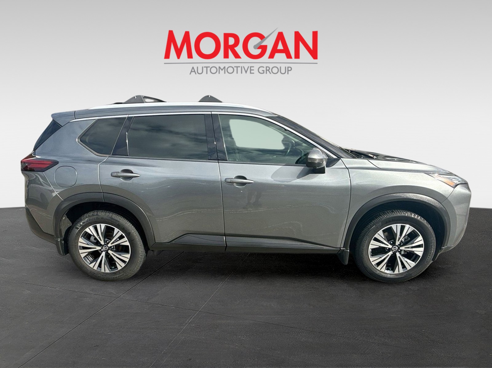 Used 2021 Gun Metallic Nissan SV image 8