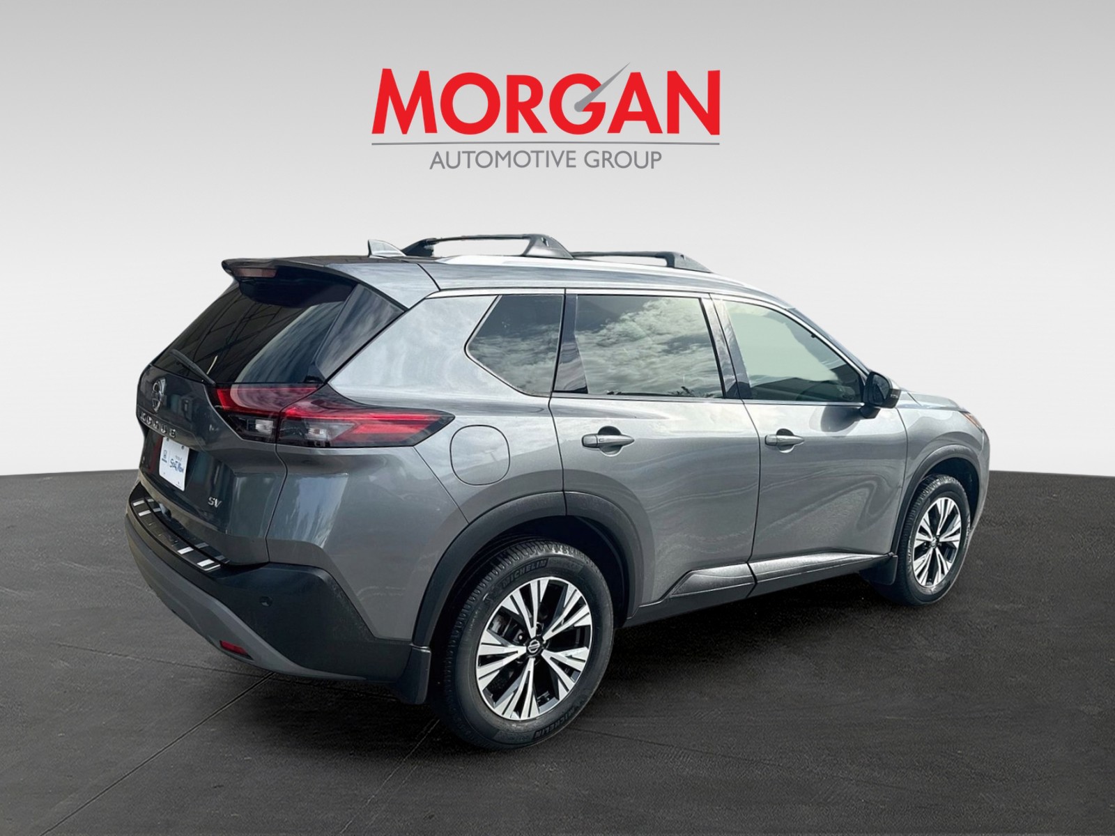 Used 2021 Gun Metallic Nissan SV image 7