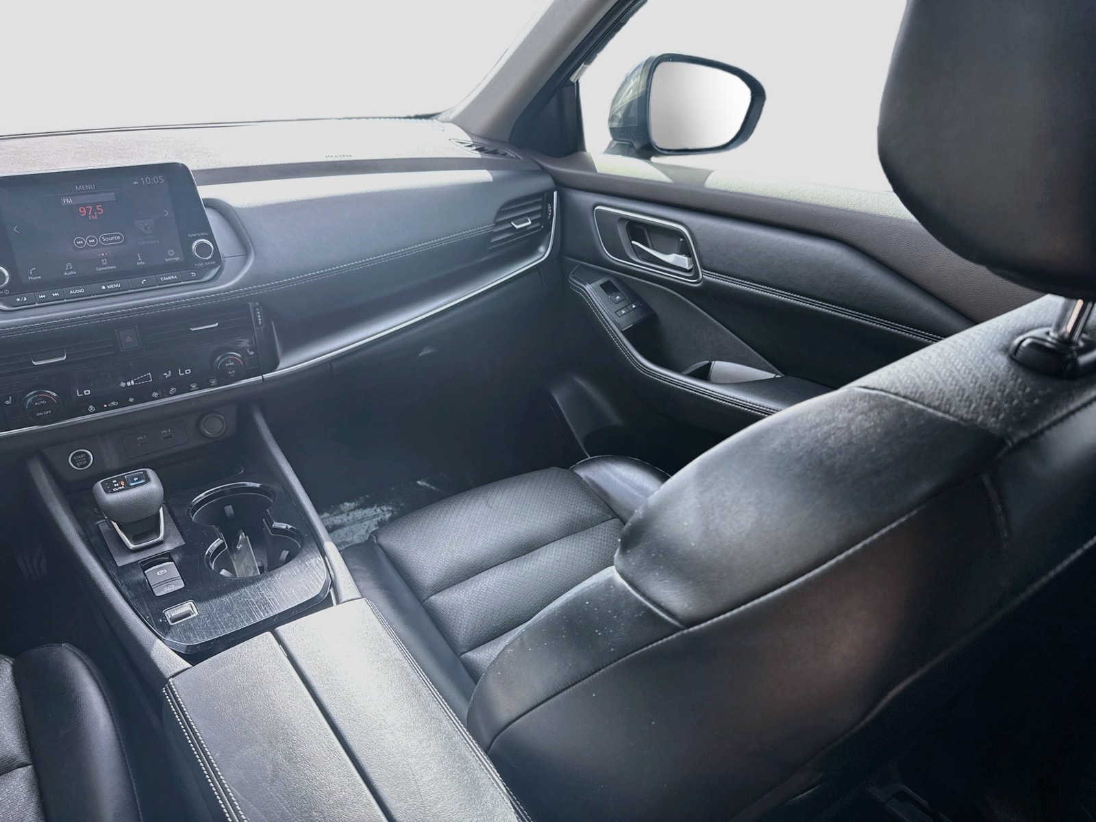 Used 2021 Gun Metallic Nissan SV image 21