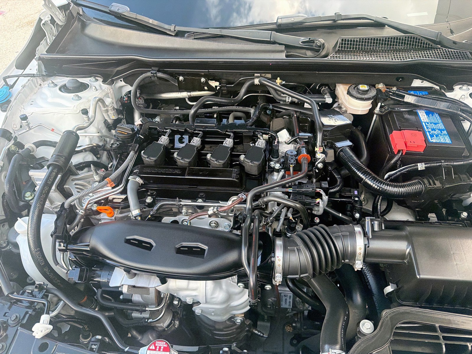 2024 Honda Civic Hatchback Sport Touring - Photo 35