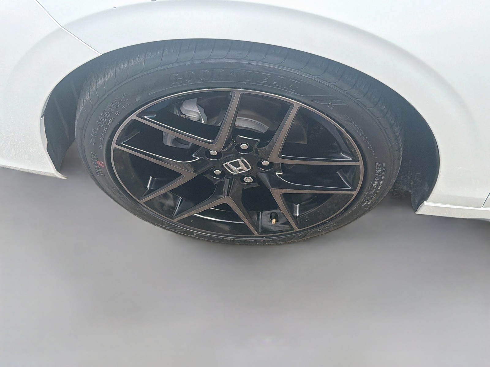 2024 Honda Civic Hatchback Sport Touring - Photo 36