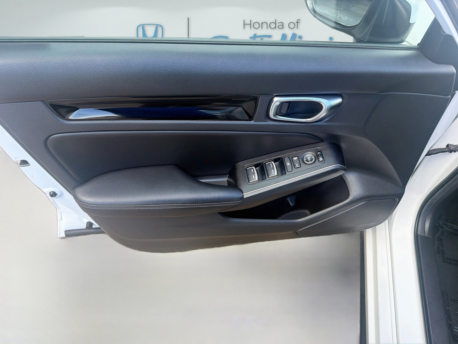 2024 Honda Civic Hatchback Sport Touring - Photo 20