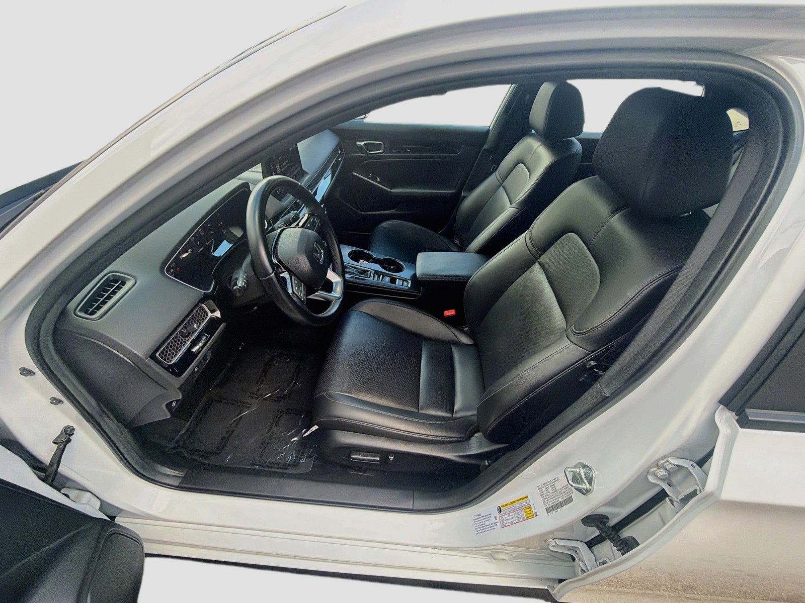 2024 Honda Civic Hatchback Sport Touring - Photo 19
