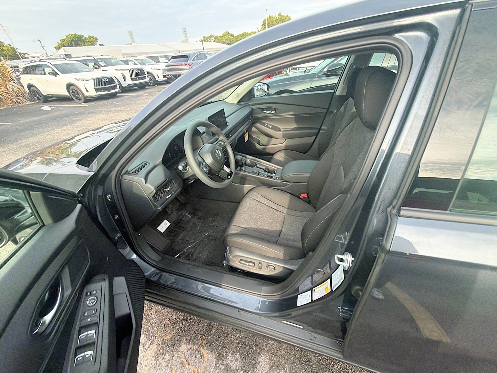 New 2026 Meteorite Gray Metallic Honda SE image 16