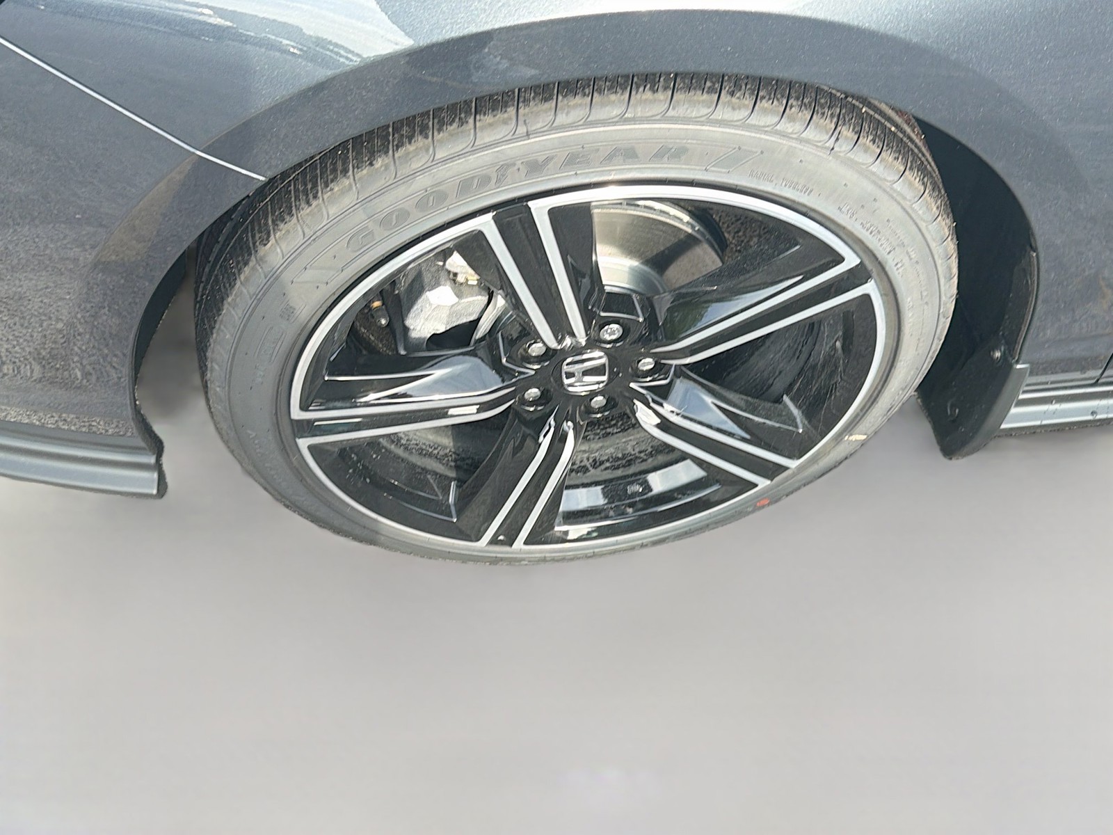 New 2026 Meteorite Gray Metallic Honda SE image 26