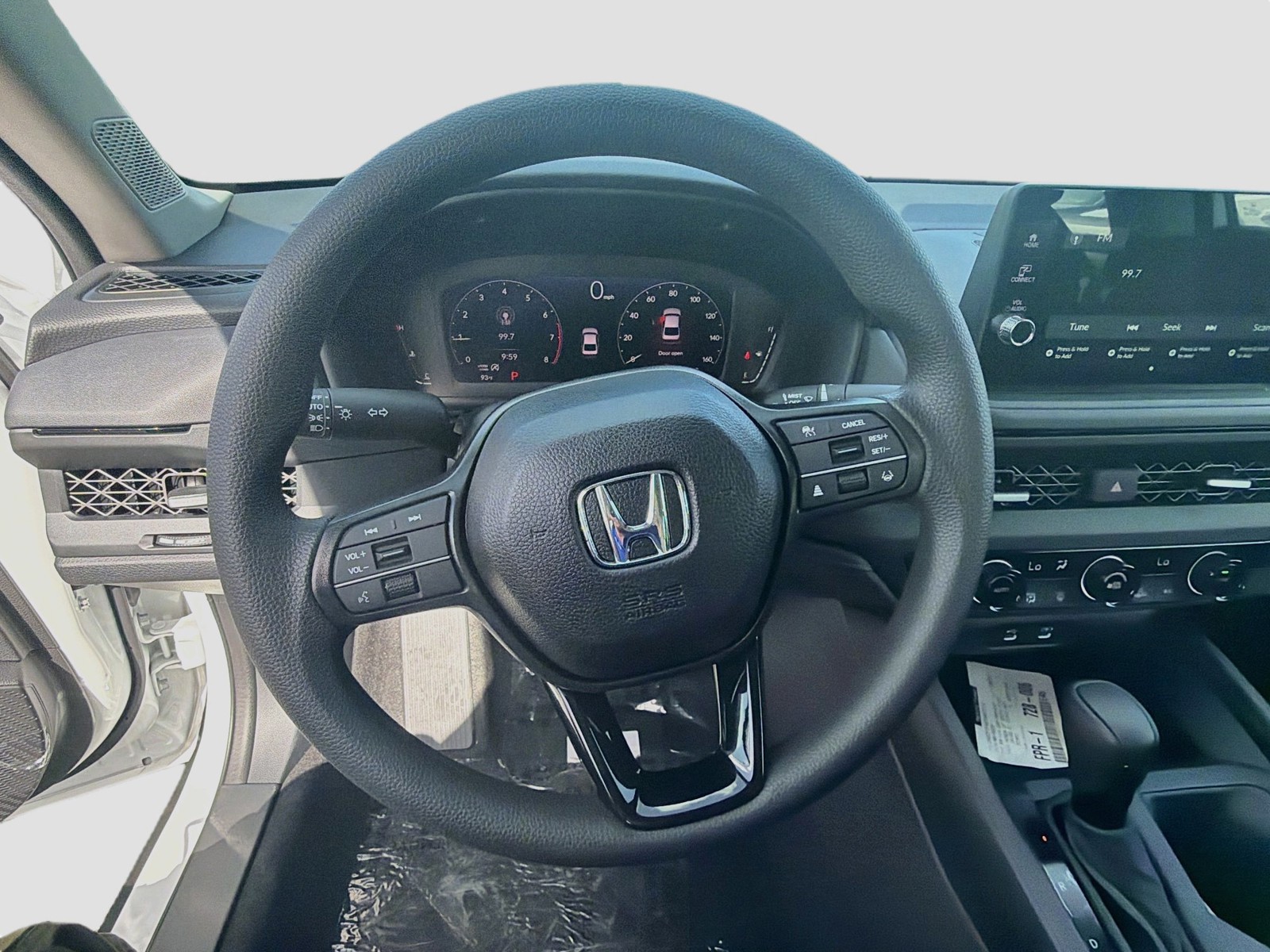 New 2026 Platinum White Pearl Honda SE image 10