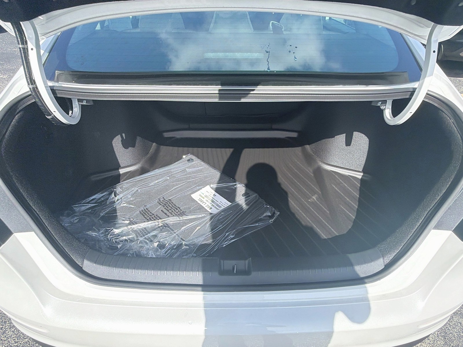 New 2026 Platinum White Pearl Honda SE image 21