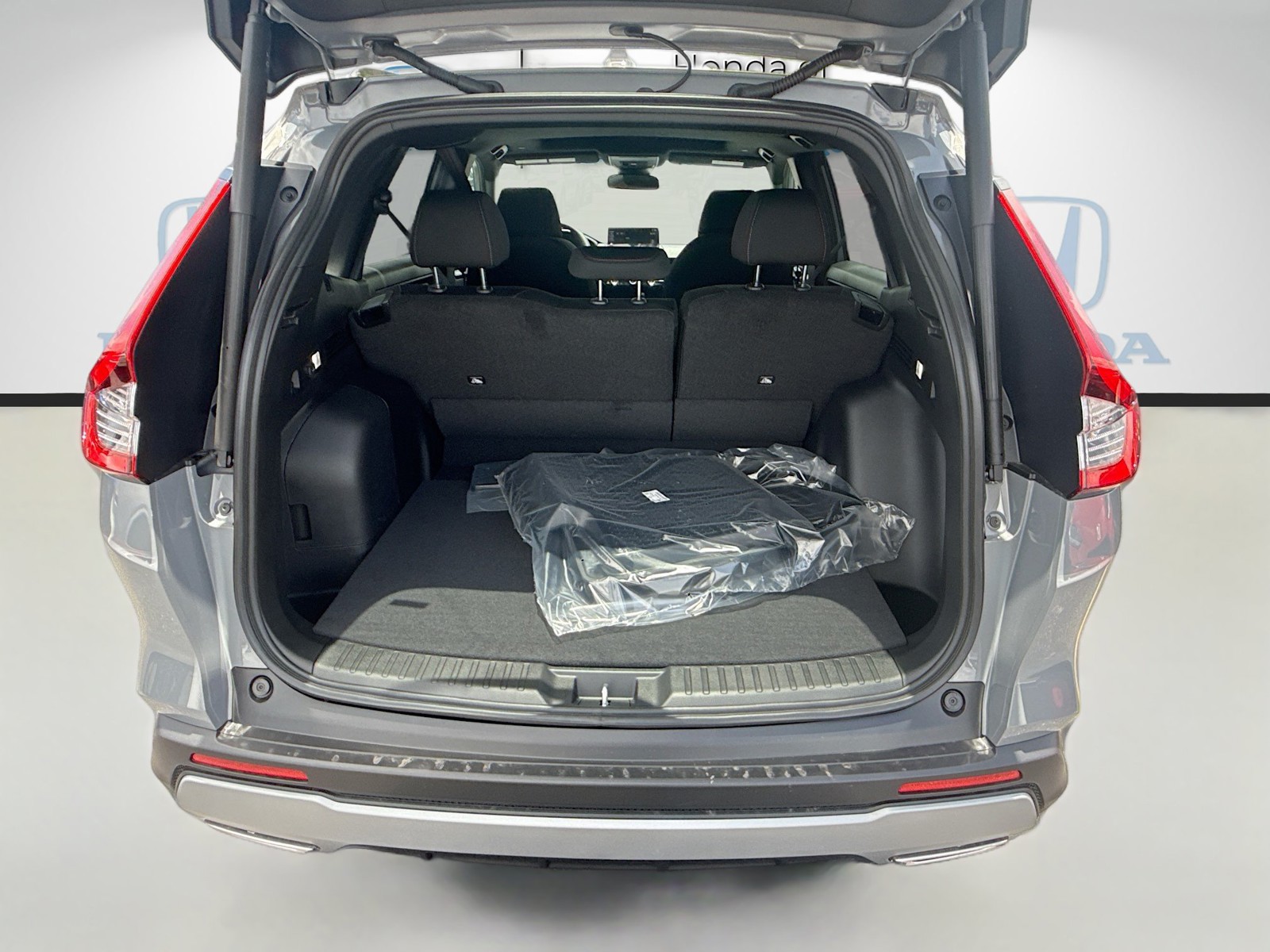 New 2026 Urban Gray Pearl Honda TrailSport image 21