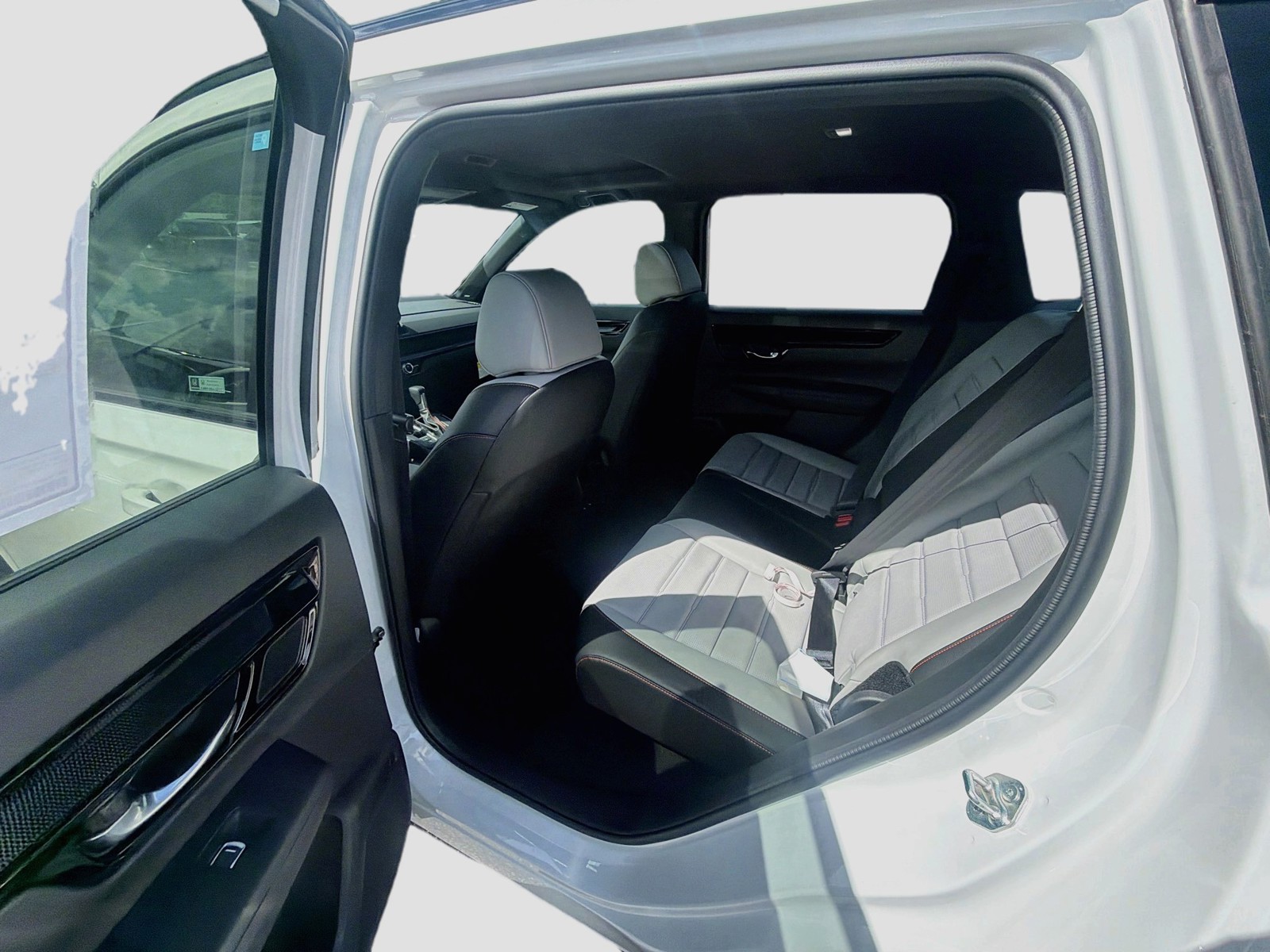 New 2026 Platinum White Pearl Honda Sport Touring image 21
