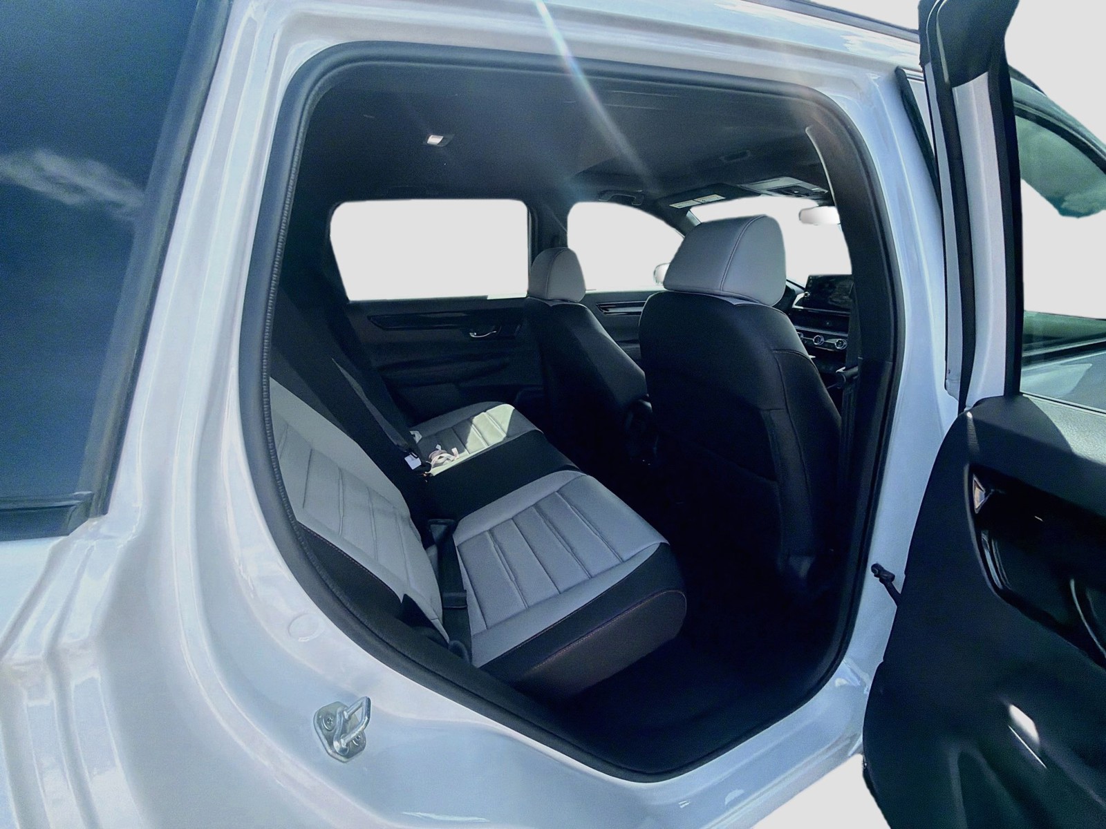New 2026 Platinum White Pearl Honda Sport Touring image 23