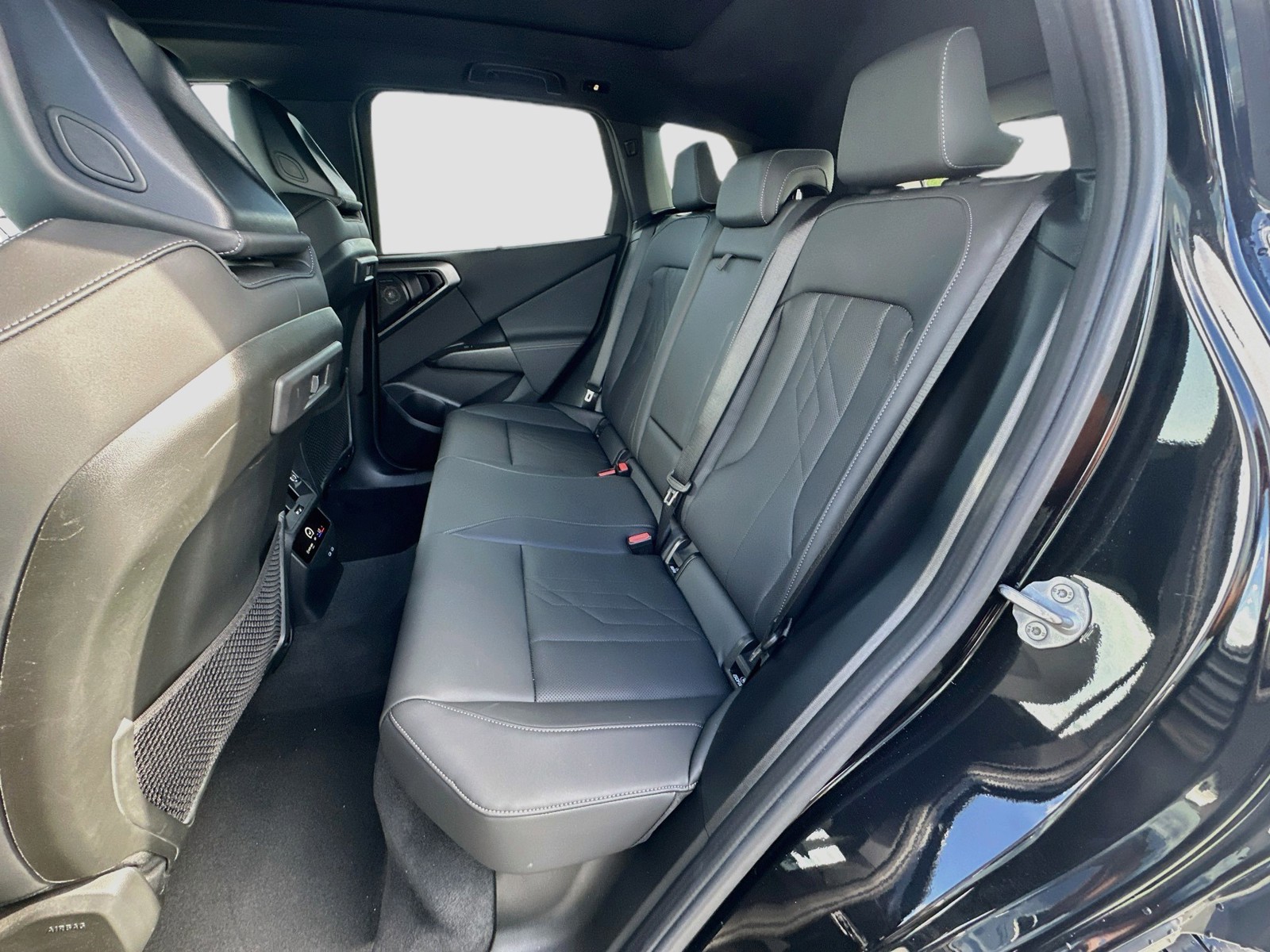 Certified Used 2025 Black BMW M50 xDrive image 24