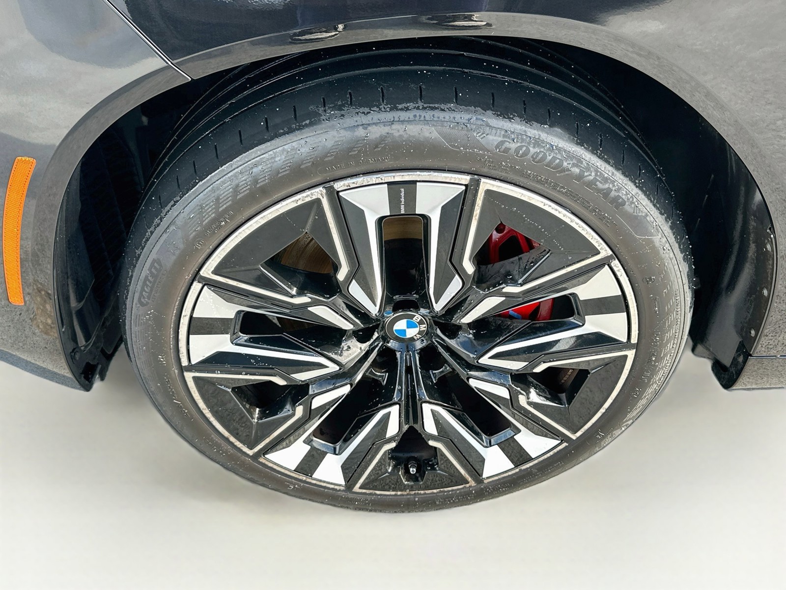 Certified Used 2025 Black BMW M50 xDrive image 33