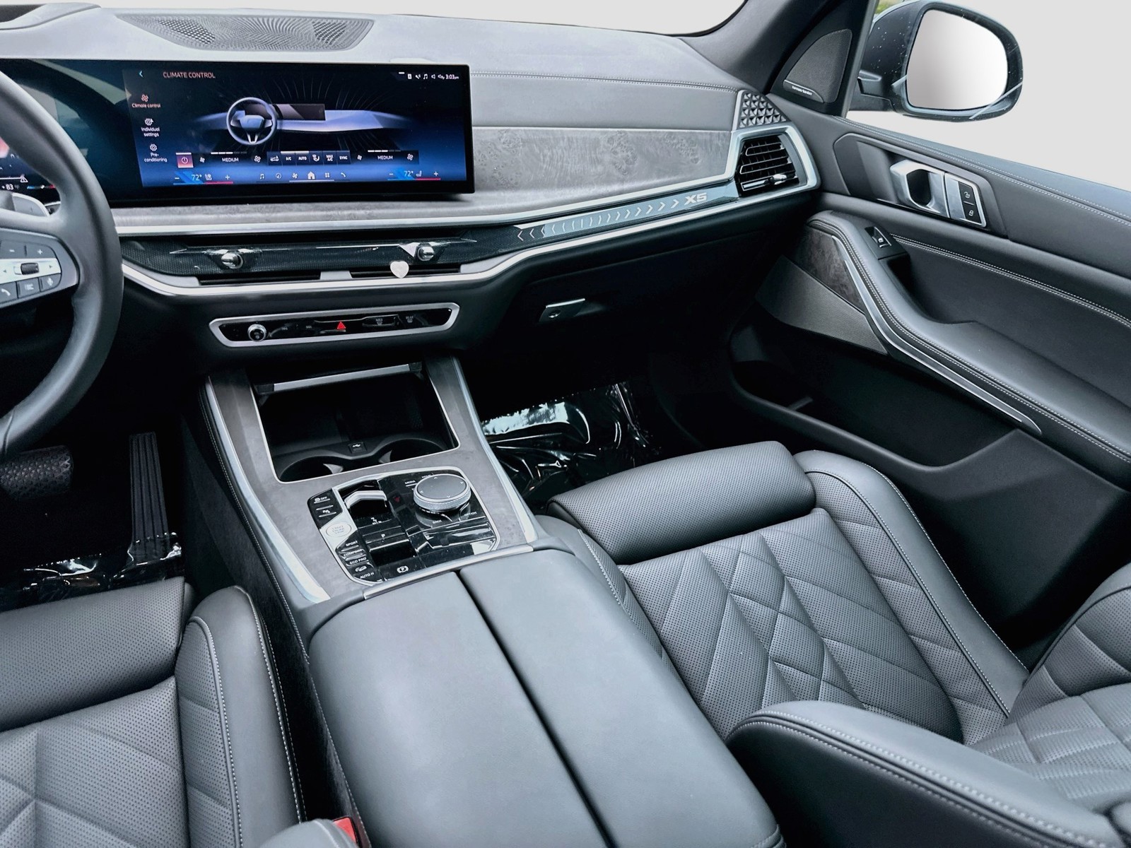 Certified Used 2025 Gray BMW xDrive40i image 24