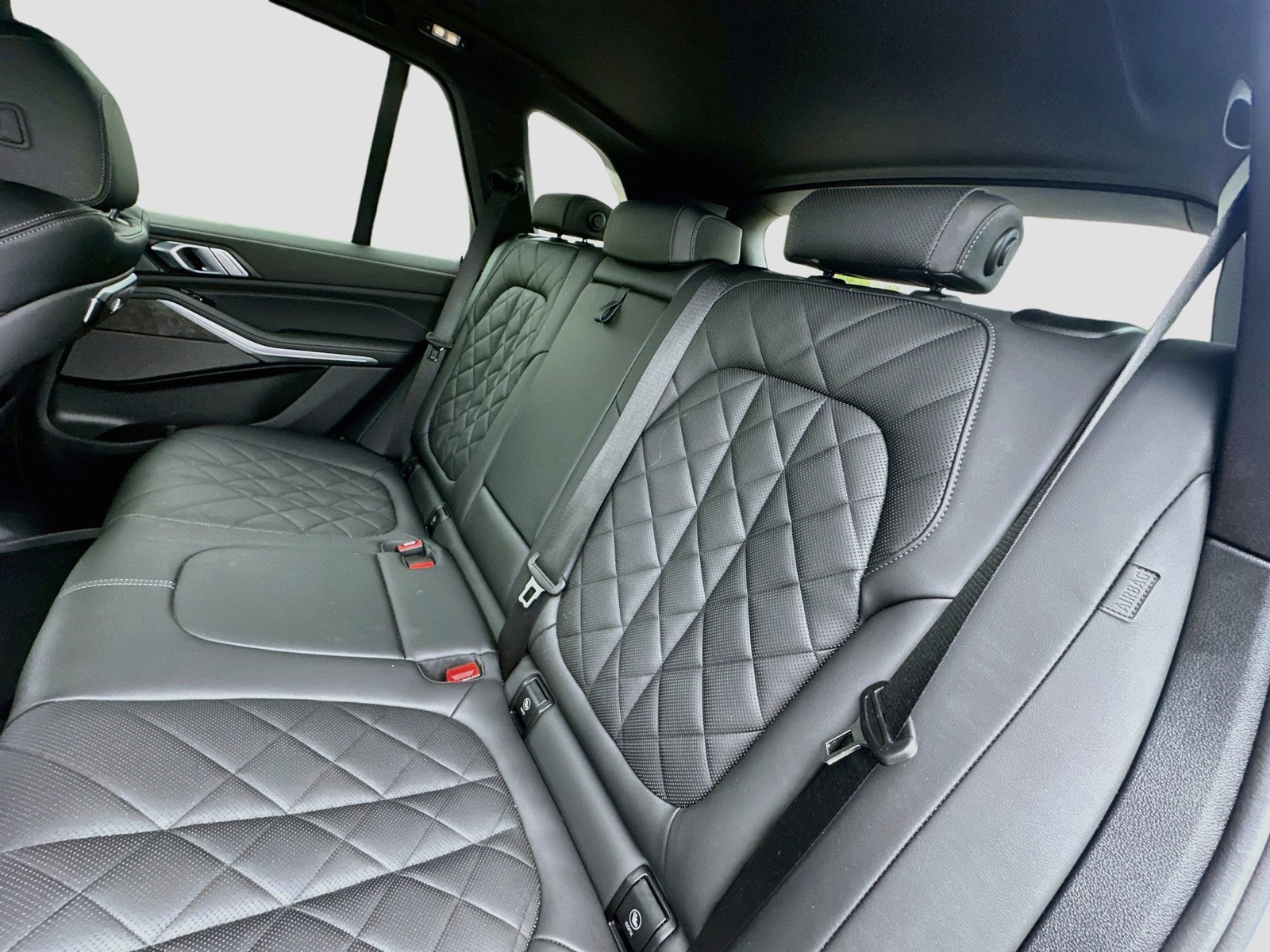 Certified Used 2025 Gray BMW xDrive40i image 25