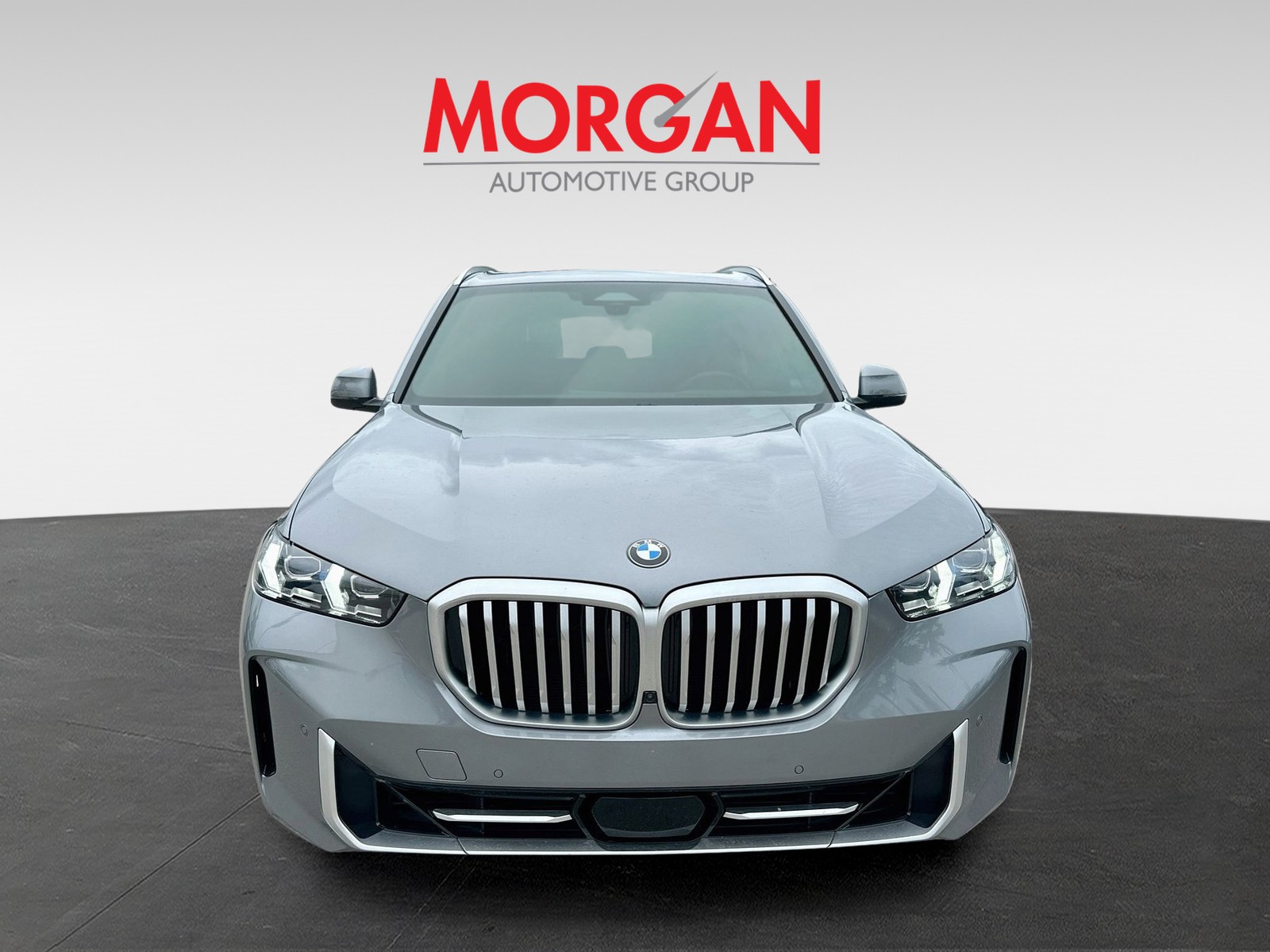 Certified Used 2025 Gray BMW xDrive40i image 2