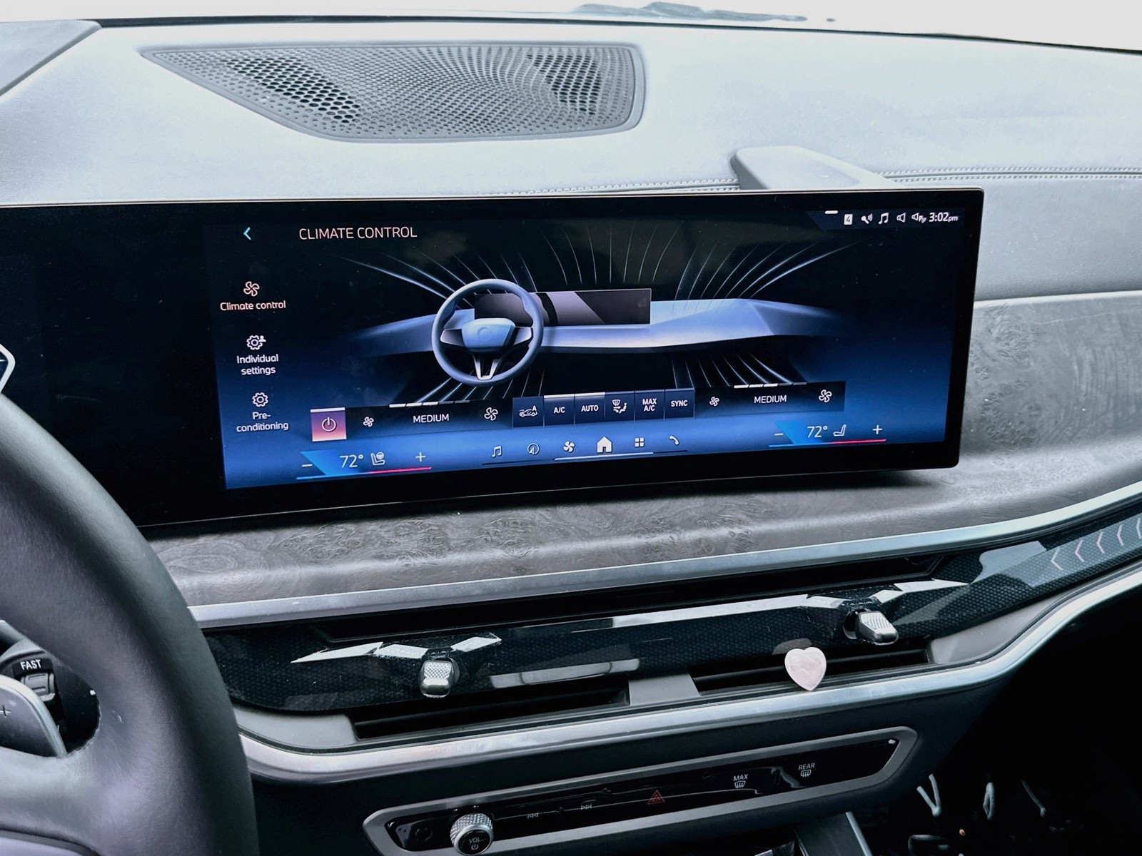 Certified Used 2025 Gray BMW xDrive40i image 16
