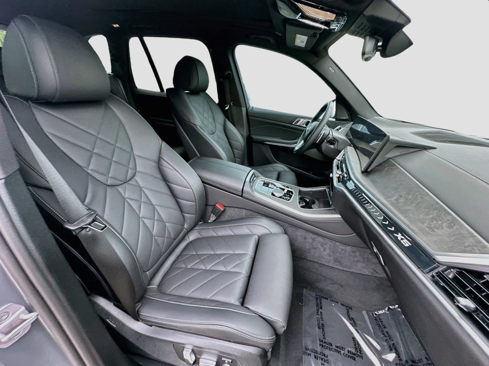 Certified Used 2025 Gray BMW xDrive40i image 28