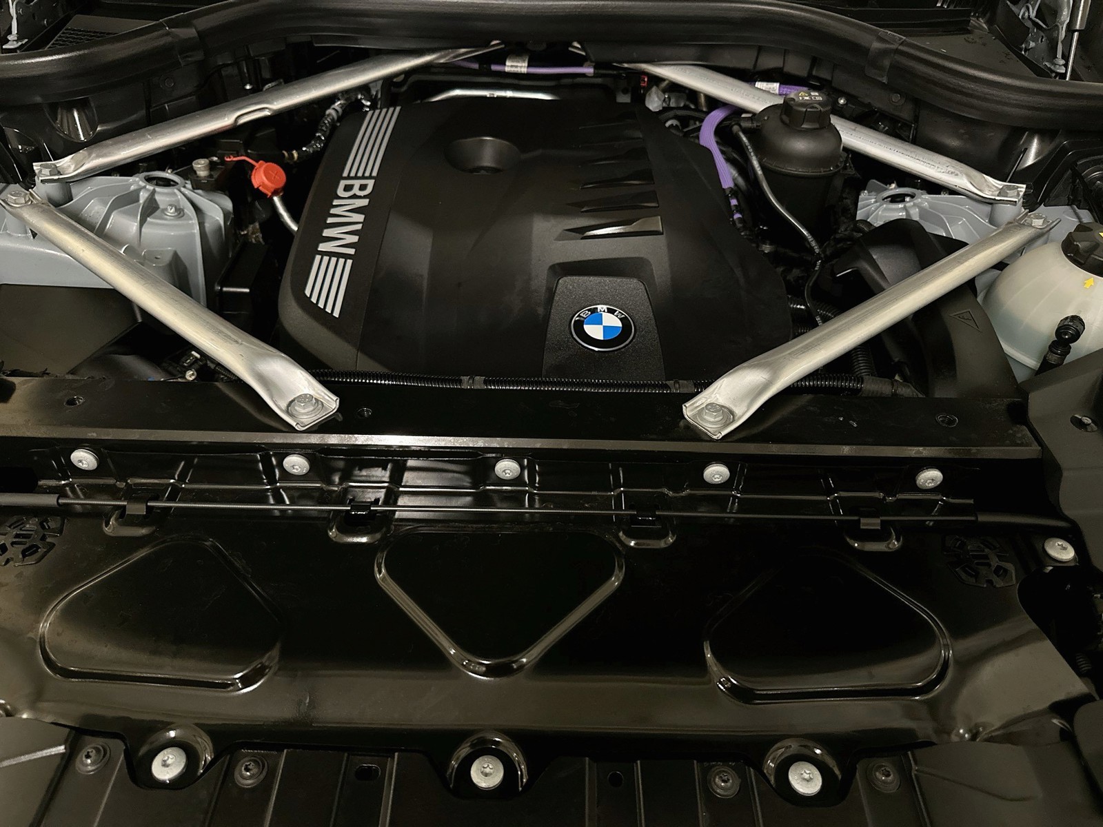 Certified Used 2026 Gray BMW xDrive40i image 33