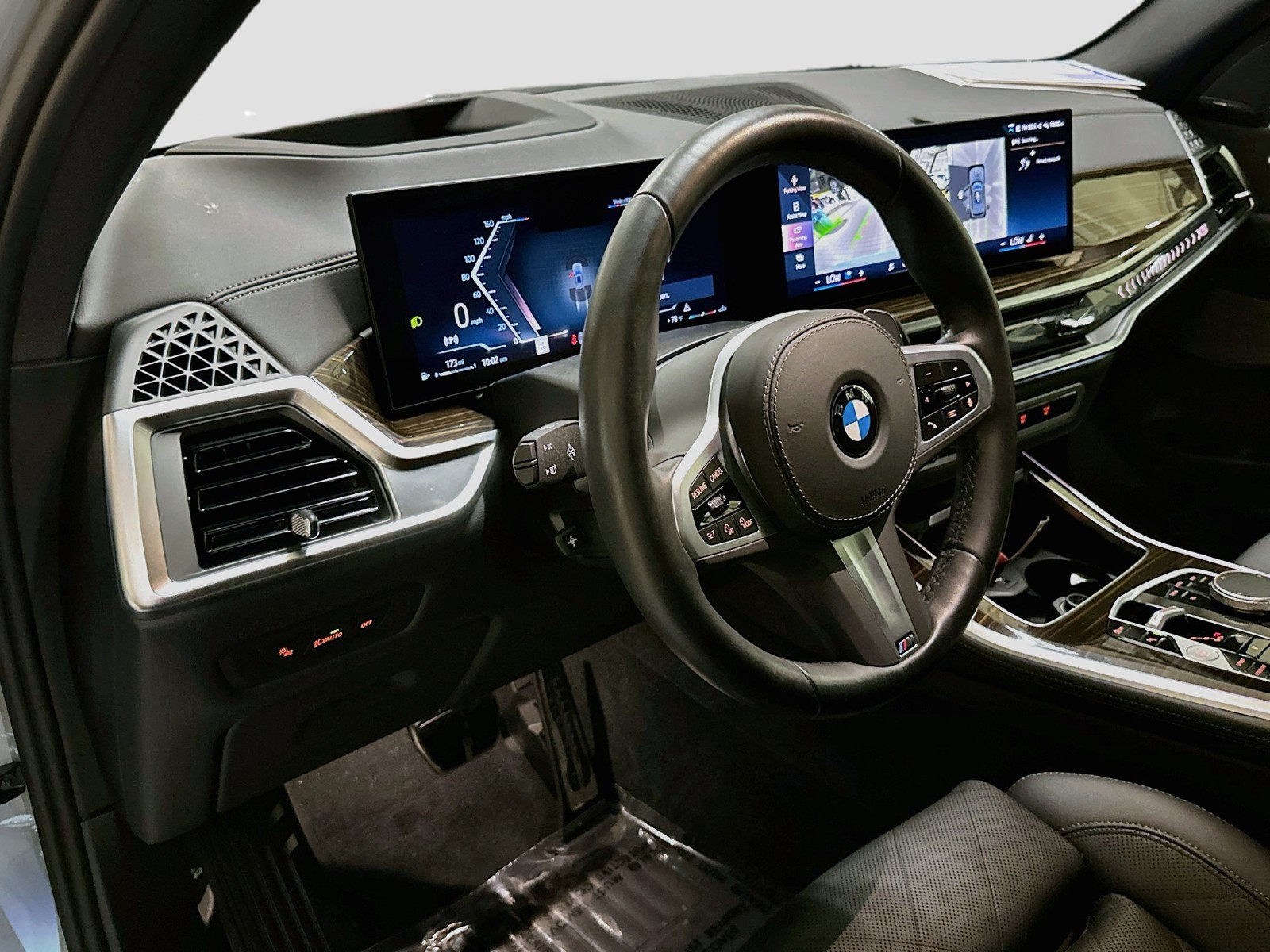 Certified Used 2026 Gray BMW xDrive40i image 9