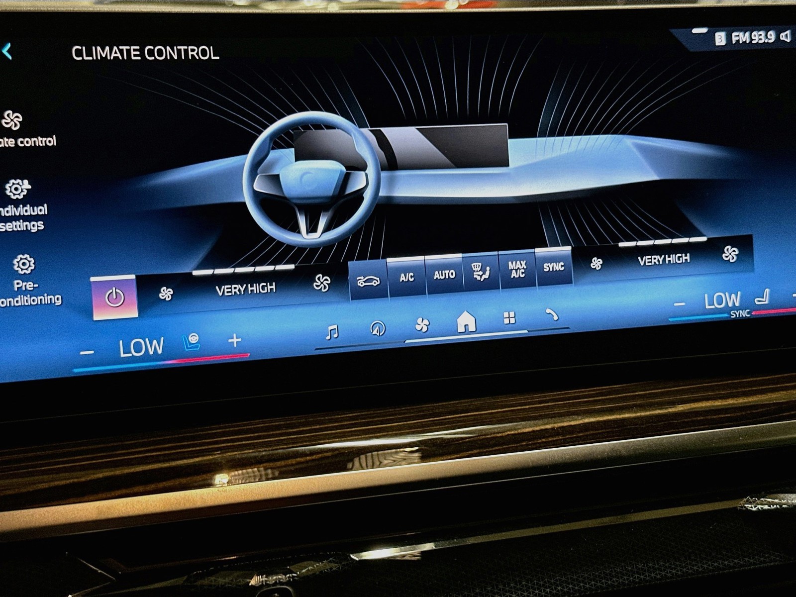 Certified Used 2026 Gray BMW xDrive40i image 15