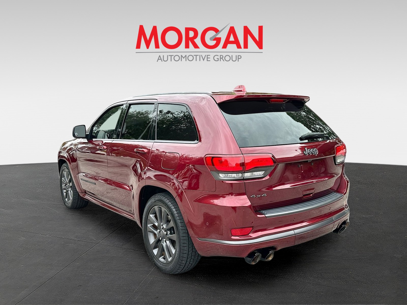 Used 2018 Red Jeep Overland image 5