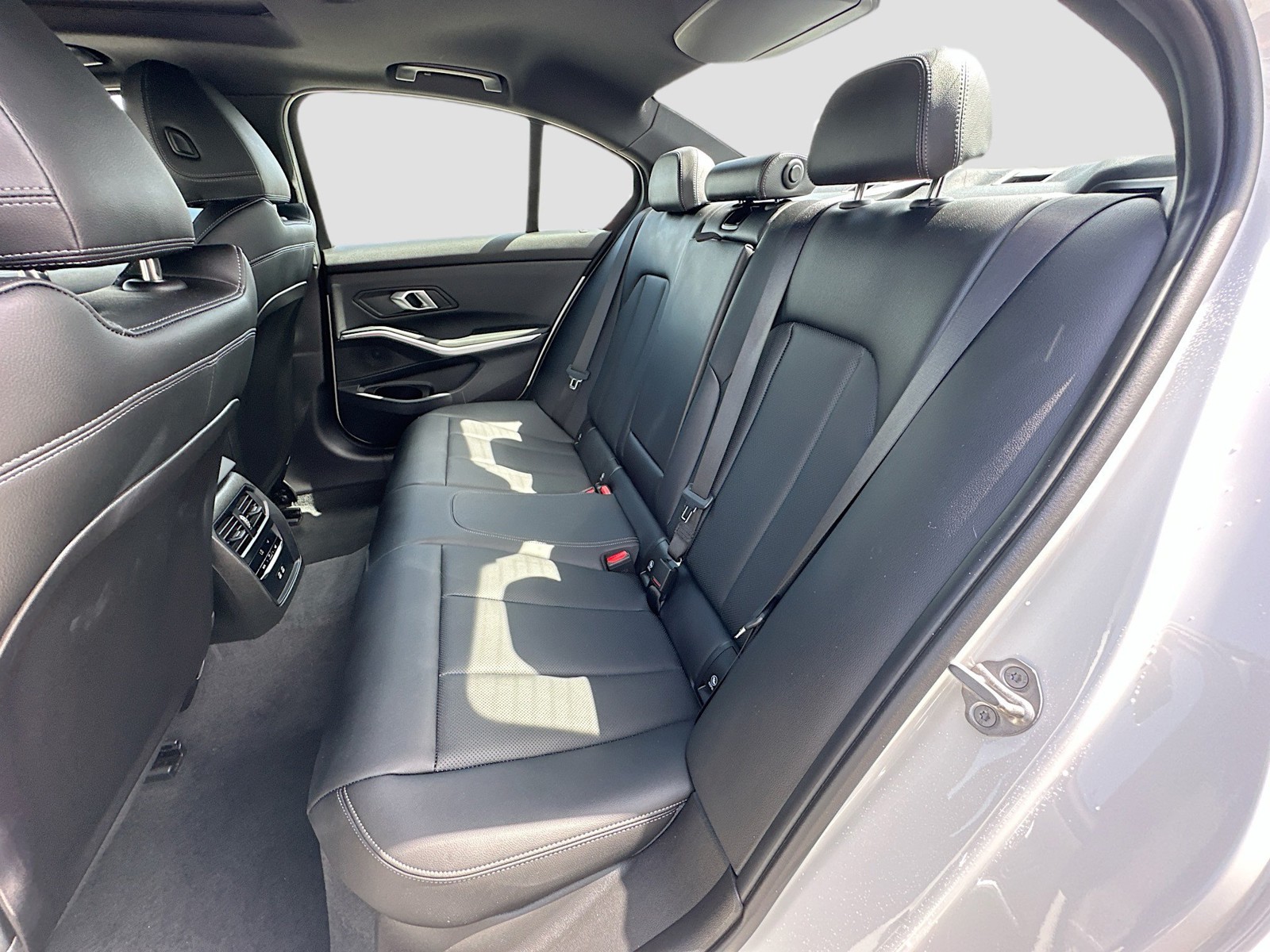 Certified Used 2025 White BMW 330i image 25