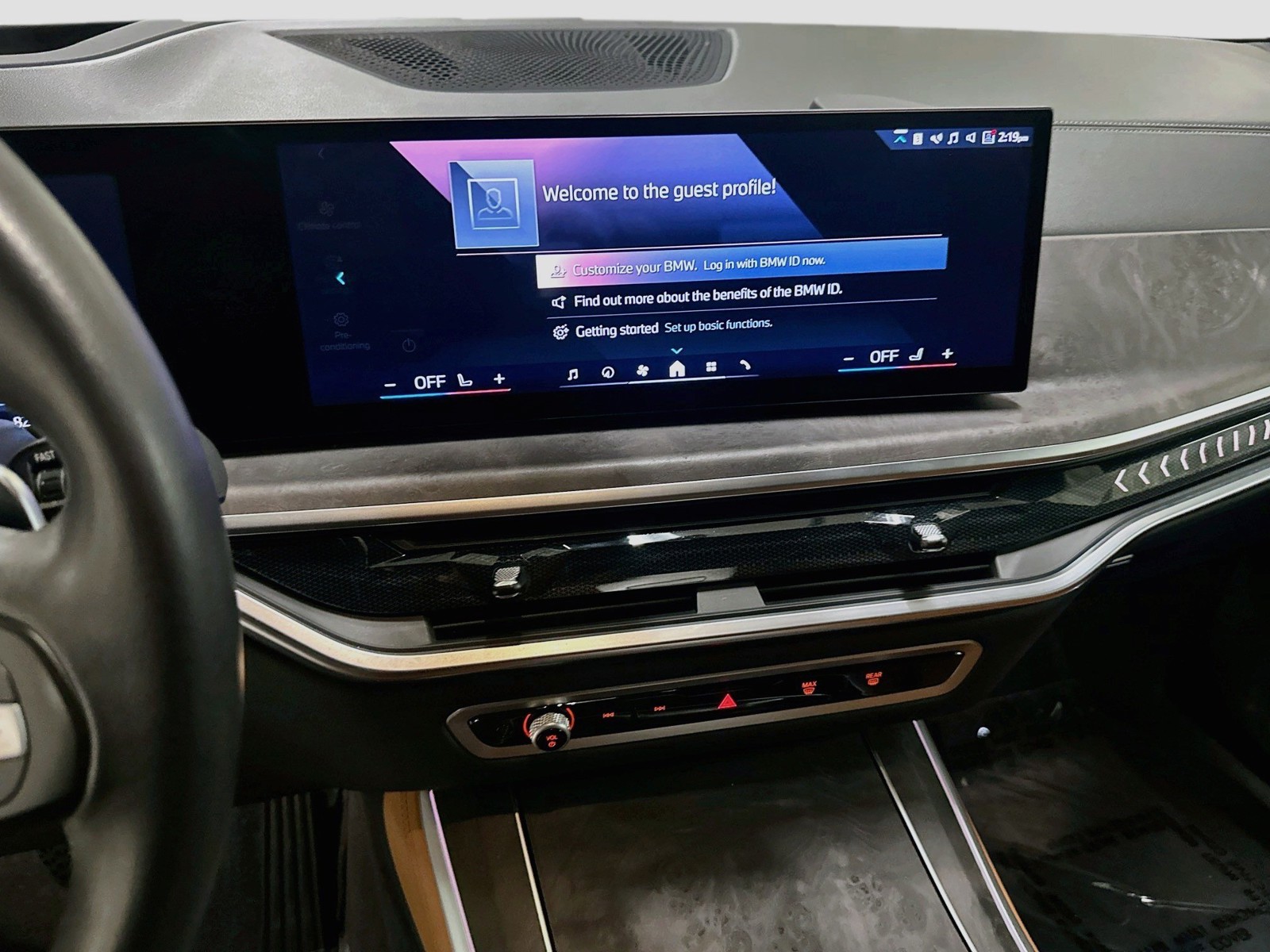 Used 2024 Gray BMW xDrive40i image 9