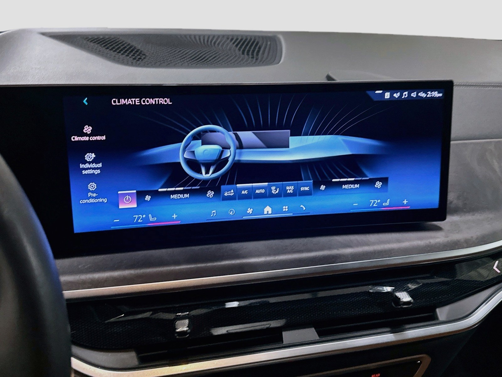 Used 2024 Gray BMW xDrive40i image 12