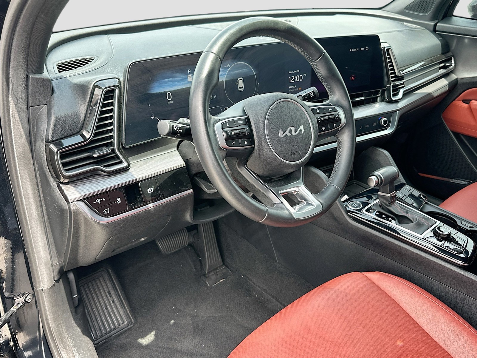 Used 2024 Black Kia SX image 9