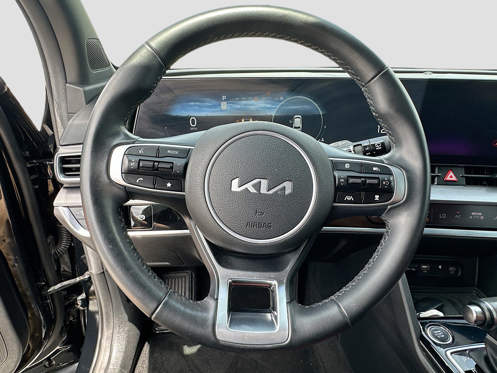 Used 2024 Black Kia SX image 11