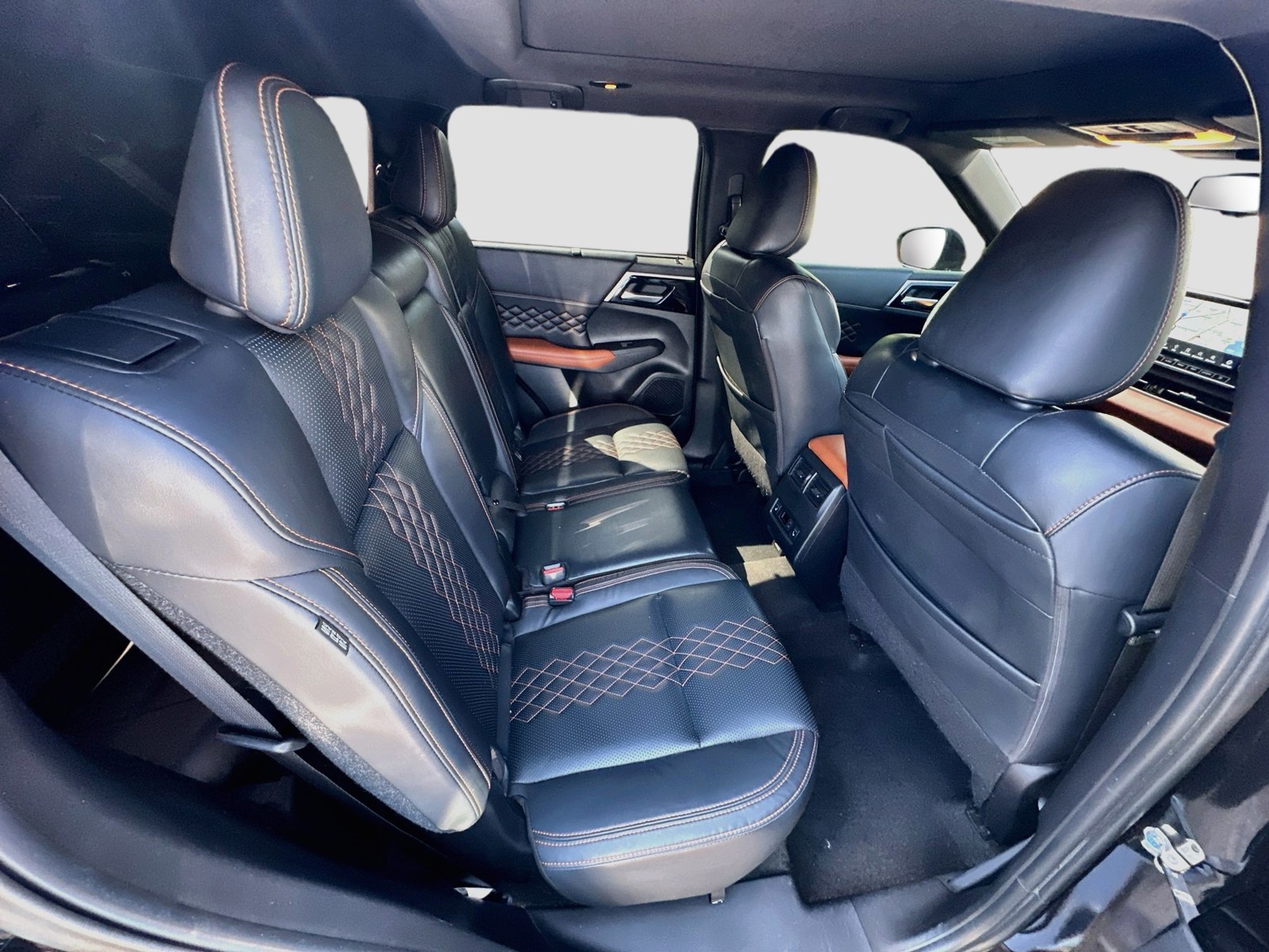 Used 2022 Black Mitsubishi SEL image 25