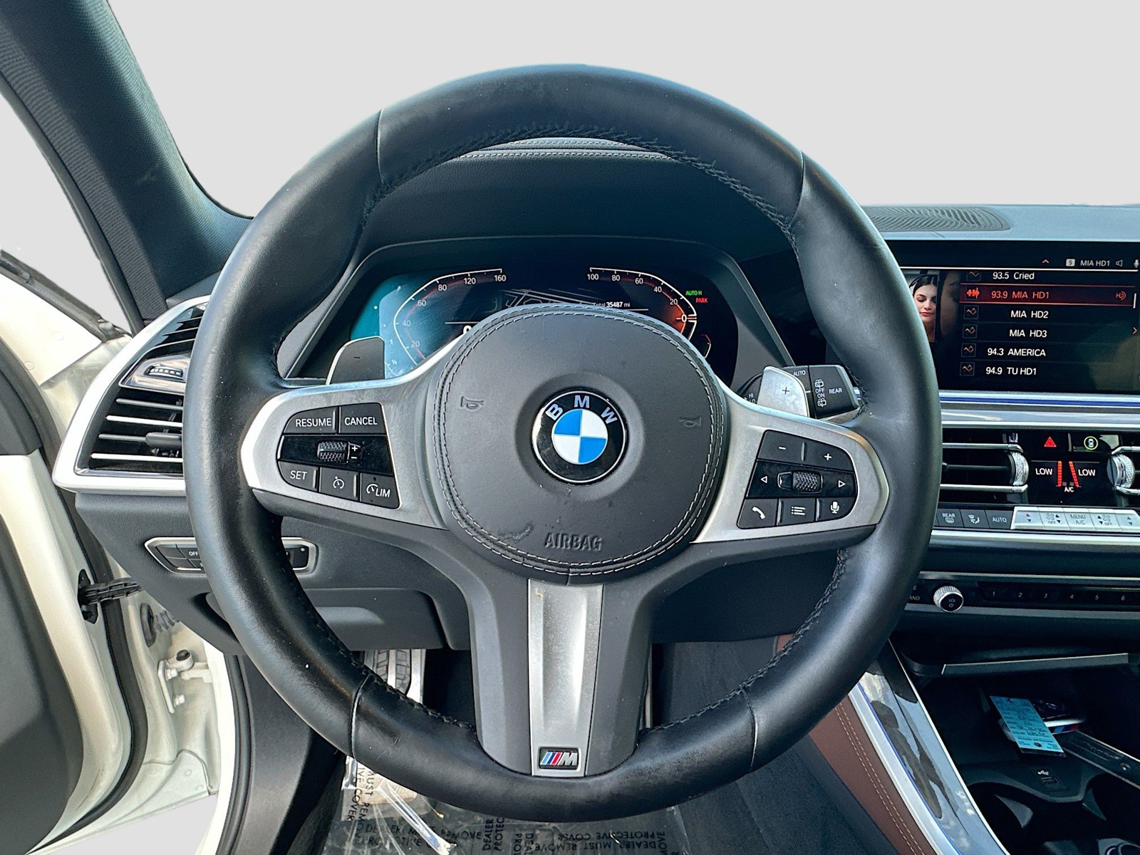 Certified Used 2023 White BMW sDrive40i image 11