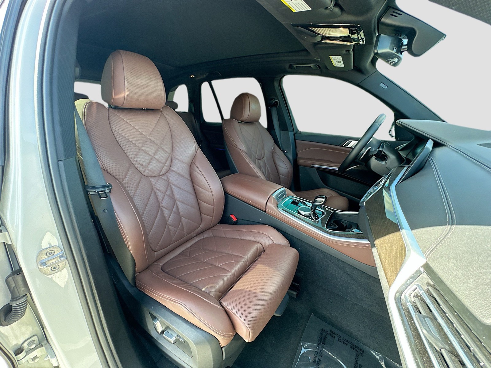 Certified Used 2023 White BMW sDrive40i image 29