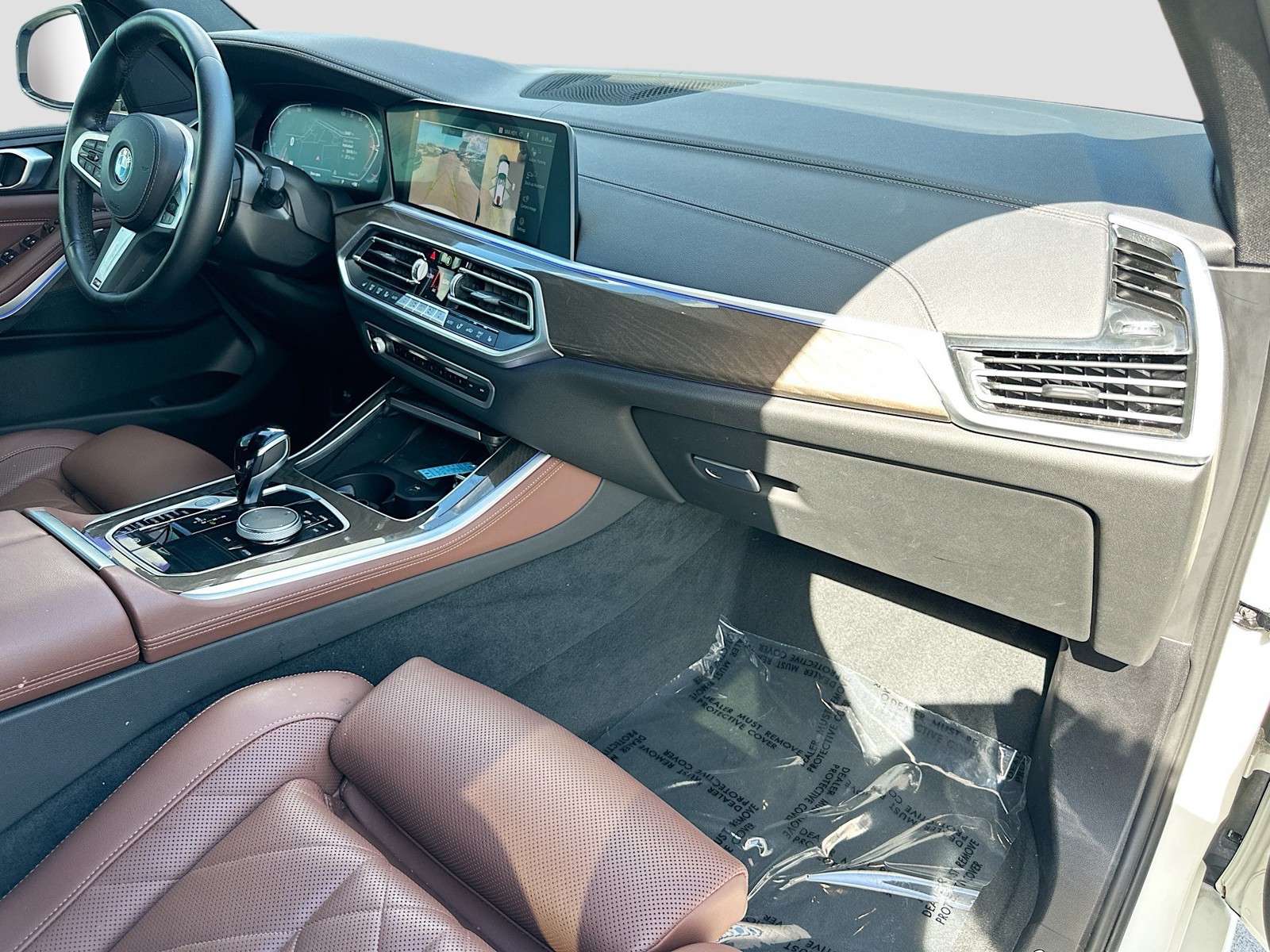 Certified Used 2023 White BMW sDrive40i image 30