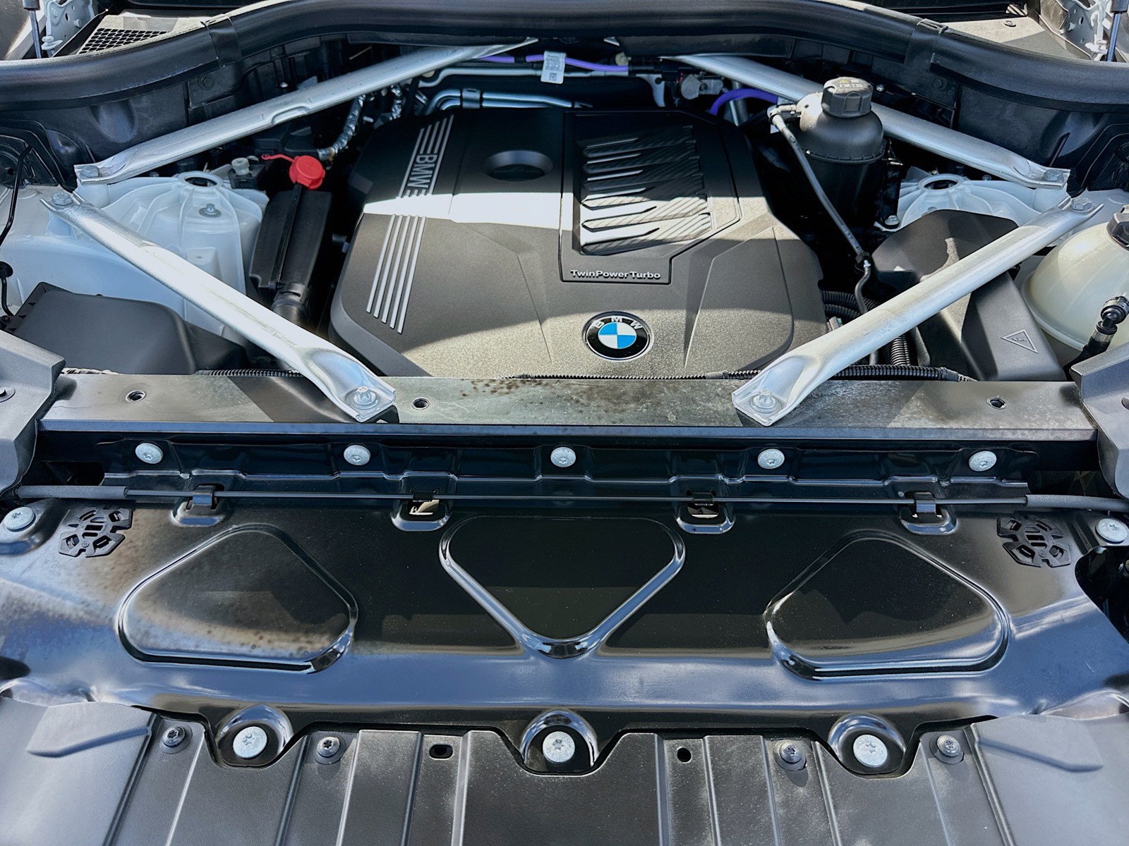 Certified Used 2023 White BMW sDrive40i image 33